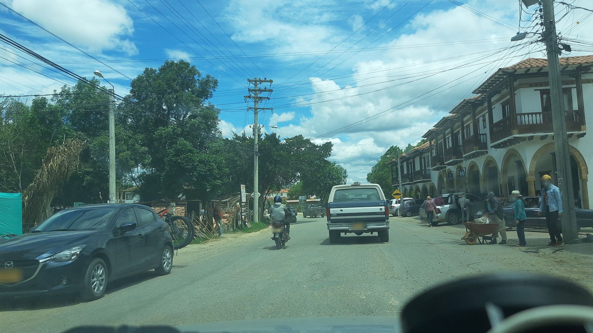 Street view near Hospedaje Villa de Los Saenz, Villa de Leyva — © luiscame (CC BY-SA · Mapillary)
