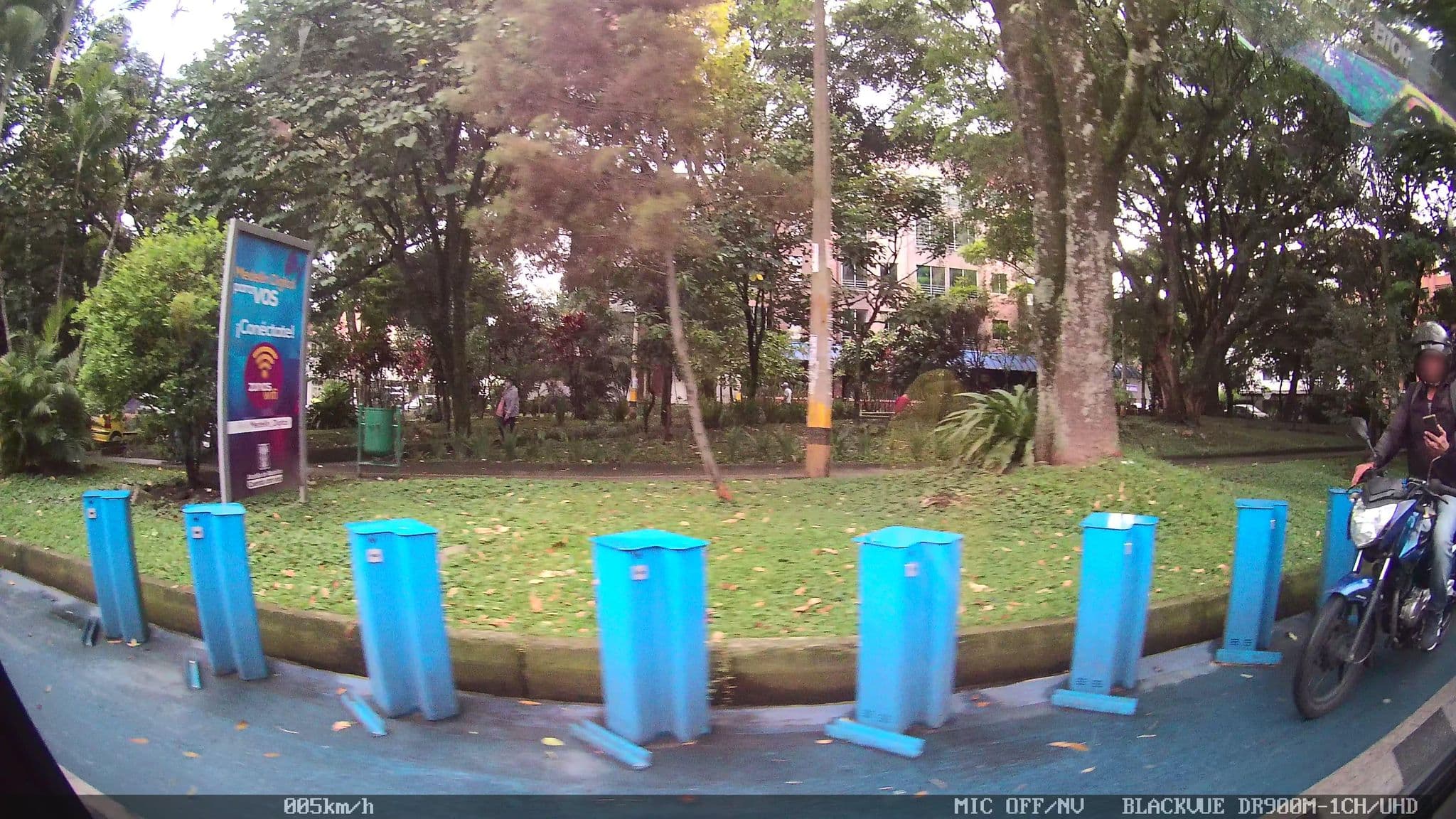 Street view near Apartahotel Montes, Medellín — © kaart_4 (CC BY-SA · Mapillary)