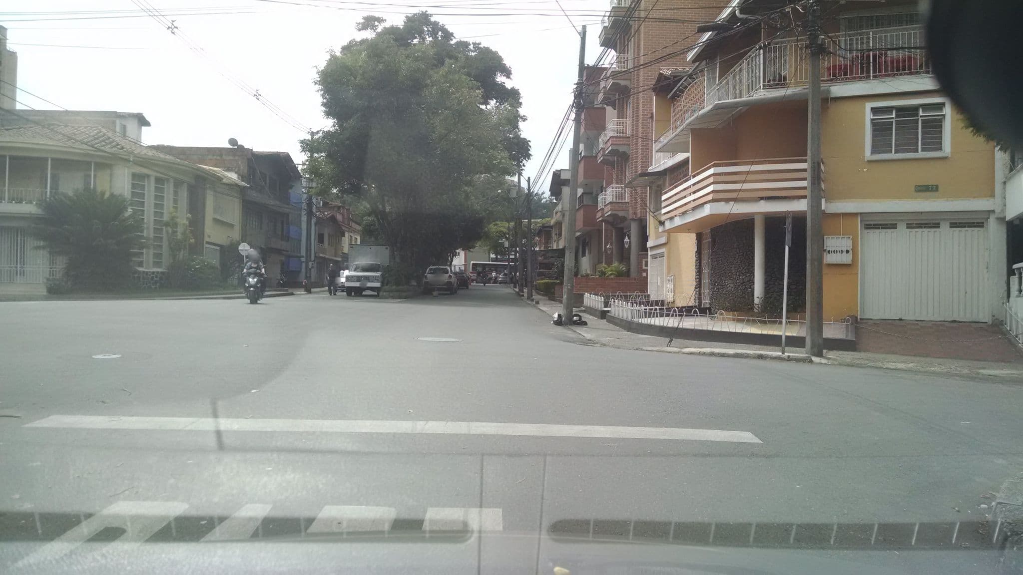 Street view near Hotel el Rami, Medellín — © kleper (CC BY-SA · Mapillary)