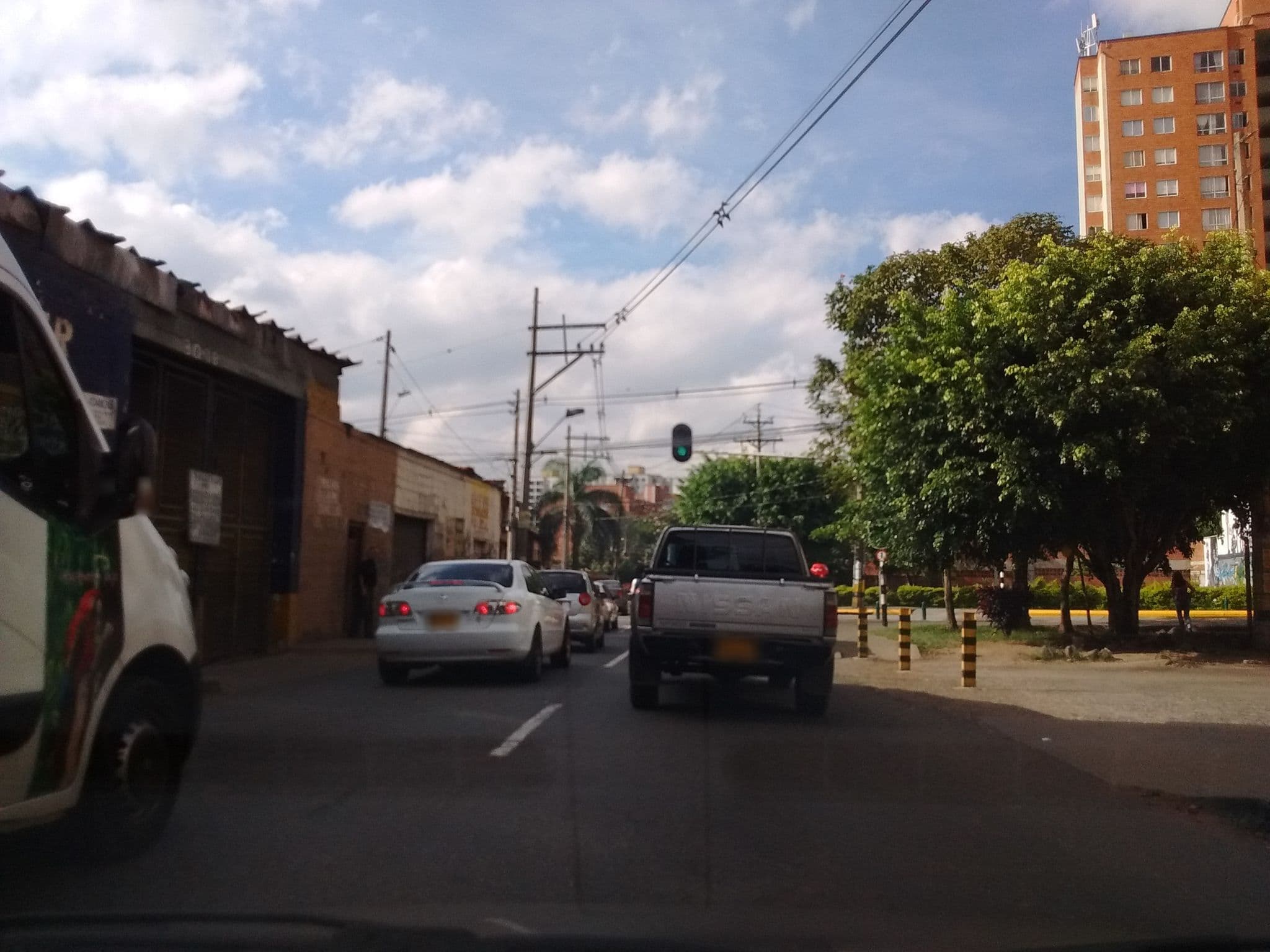 Street view near 30 Living Suites, Medellín — © kleper (CC BY-SA · Mapillary)