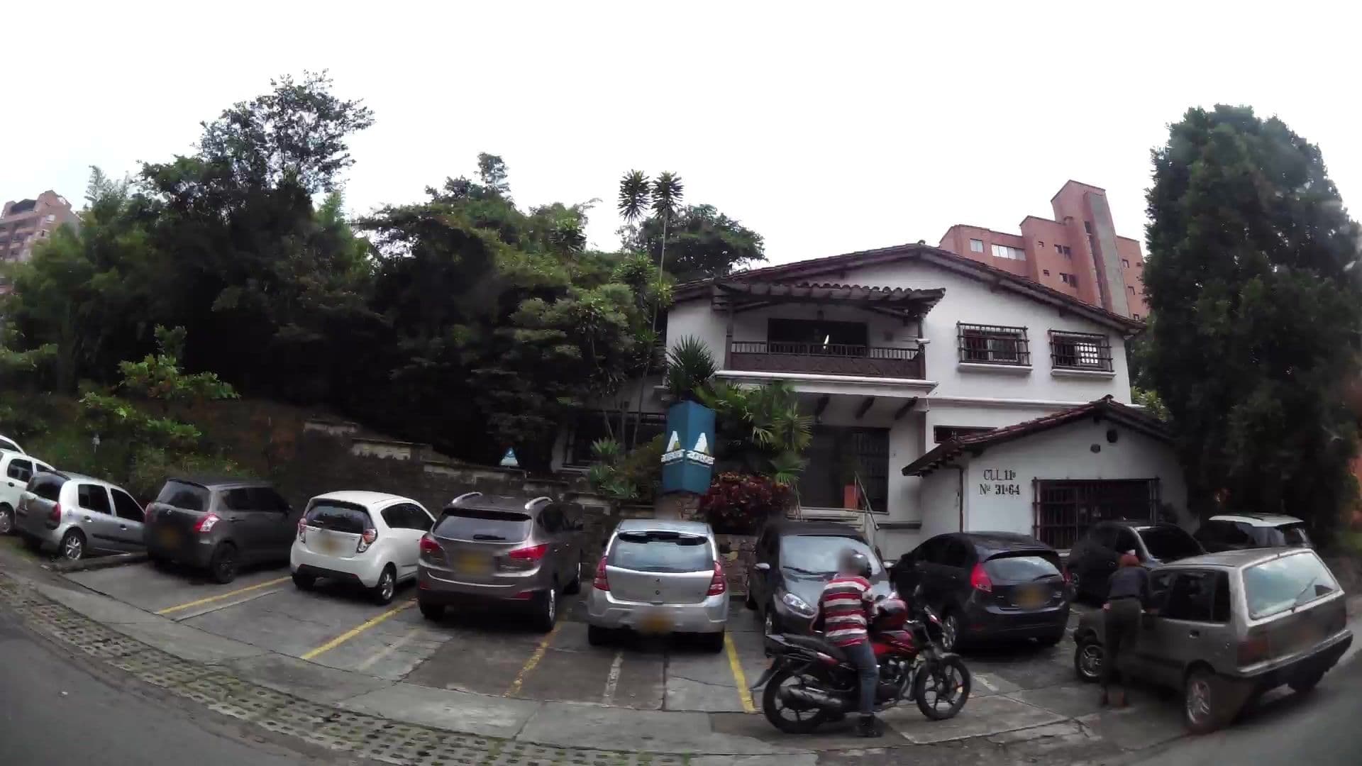 Street view near Arcadia Hostal, Medellín — © kaartcam (CC BY-SA · Mapillary)