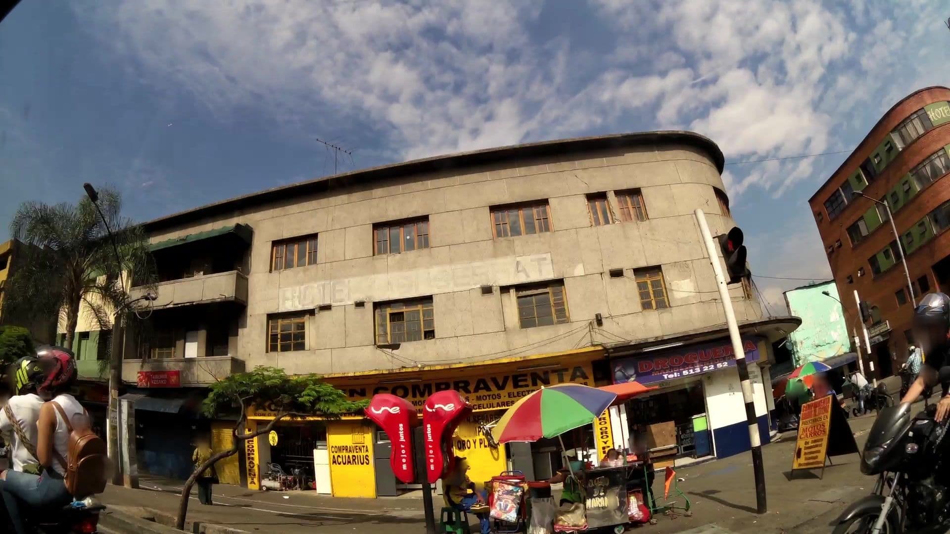 Street view near Hotel Arbis, Medellín — © kaartcam (CC BY-SA · Mapillary)