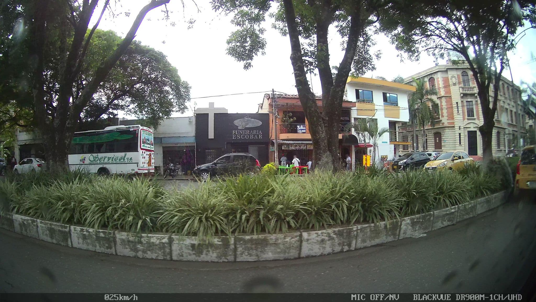 Street view near Hotel Z, Medellín — © kaart_4 (CC BY-SA · Mapillary)