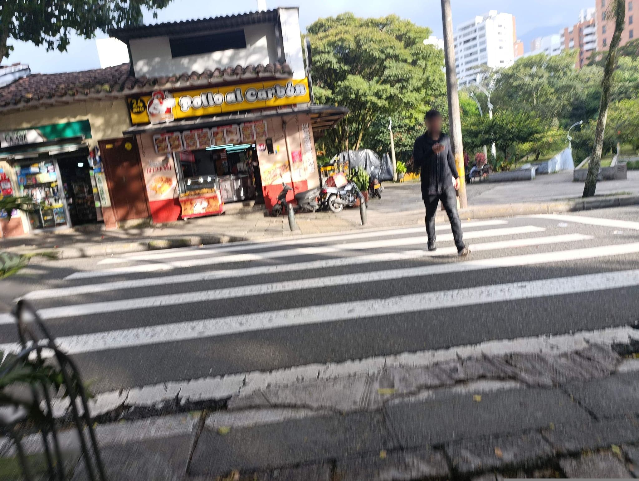 Street view near La Presidenta Hostel, Medellín — © ValeriaG (CC BY-SA · Mapillary)