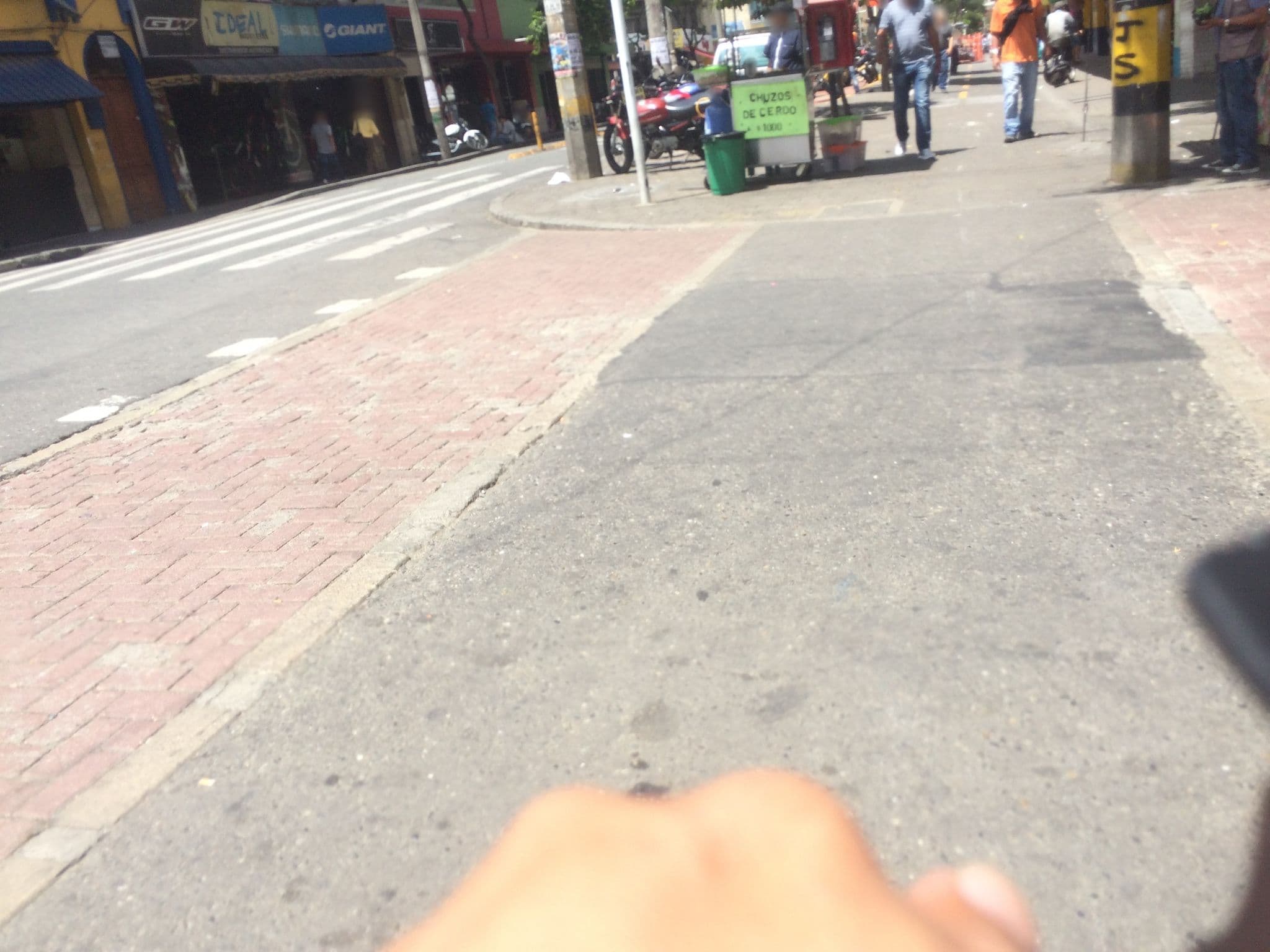 Street view near Hotel Yakatan, Medellín — © juanp_ospina (CC BY-SA · Mapillary)