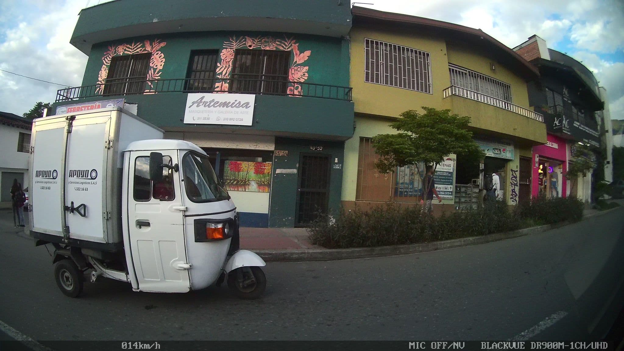 Street view near Cauca Viejo Turistico S.A., Medellín — © kaart_4 (CC BY-SA · Mapillary)