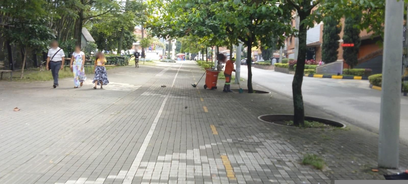 Street view near Residencias El Bosque, Medellín — © mauromesa (CC BY-SA · Mapillary)
