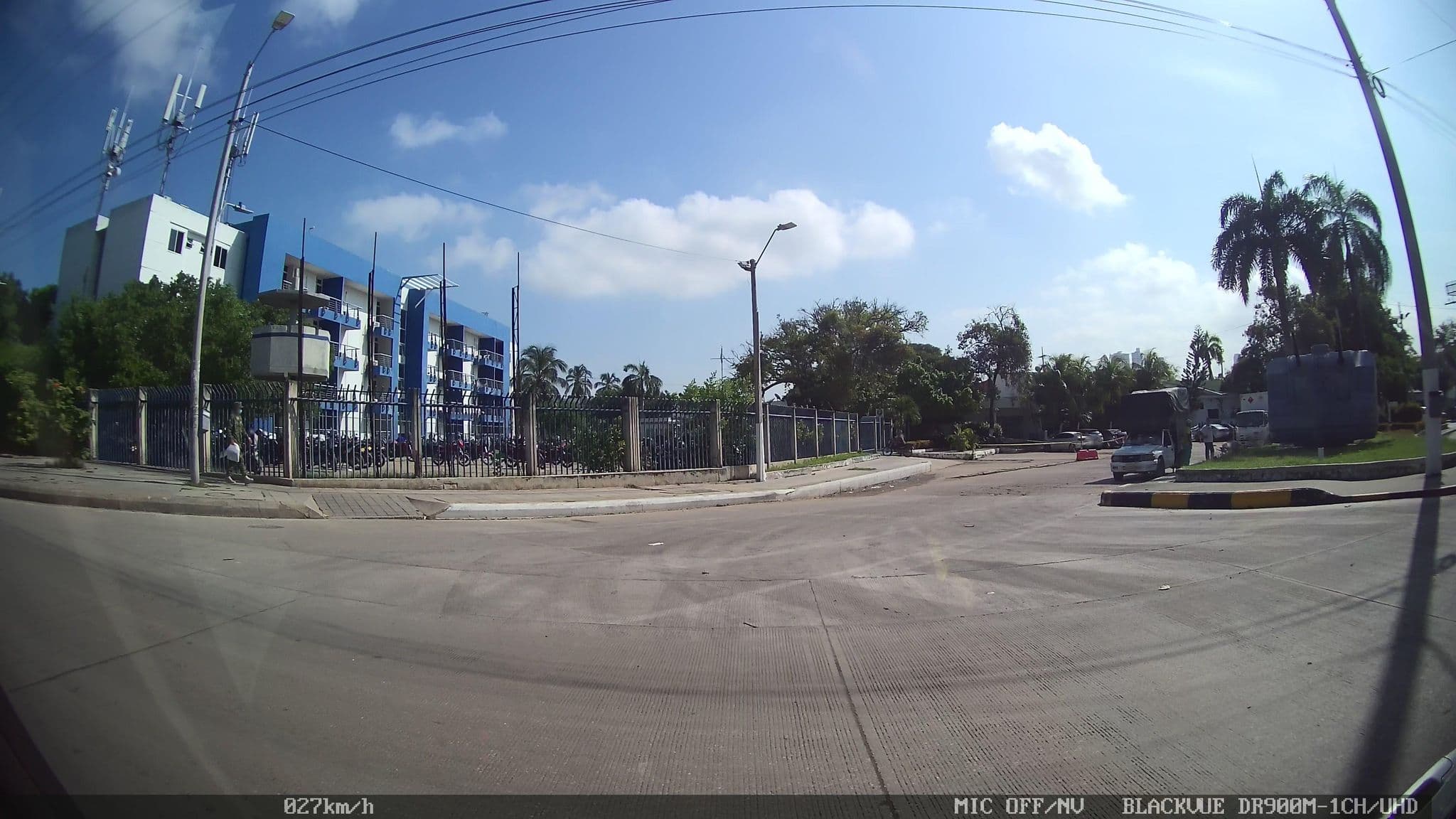 Street view near Hotel Bocagrande, Cartagena — © kaart_2 (CC BY-SA · Mapillary)