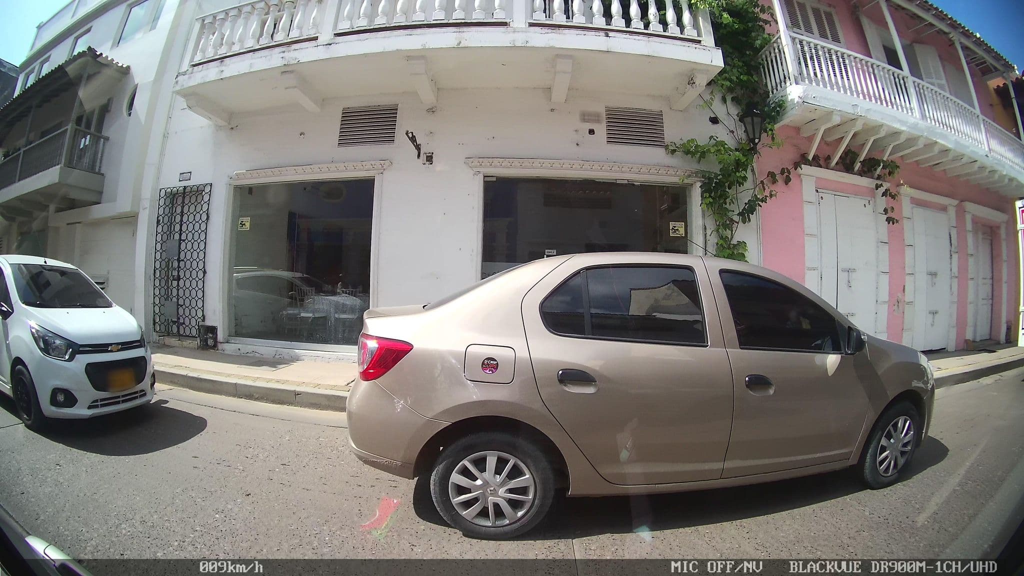 Street view near Hotel Arsenal, Cartagena — © kaart_2 (CC BY-SA · Mapillary)