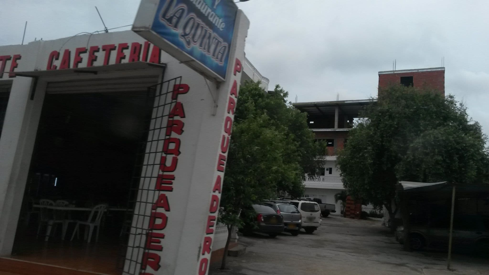 Street view near Hospedaje Los Laureles Criba, Cartagena — © kaxtillo (CC BY-SA · Mapillary)