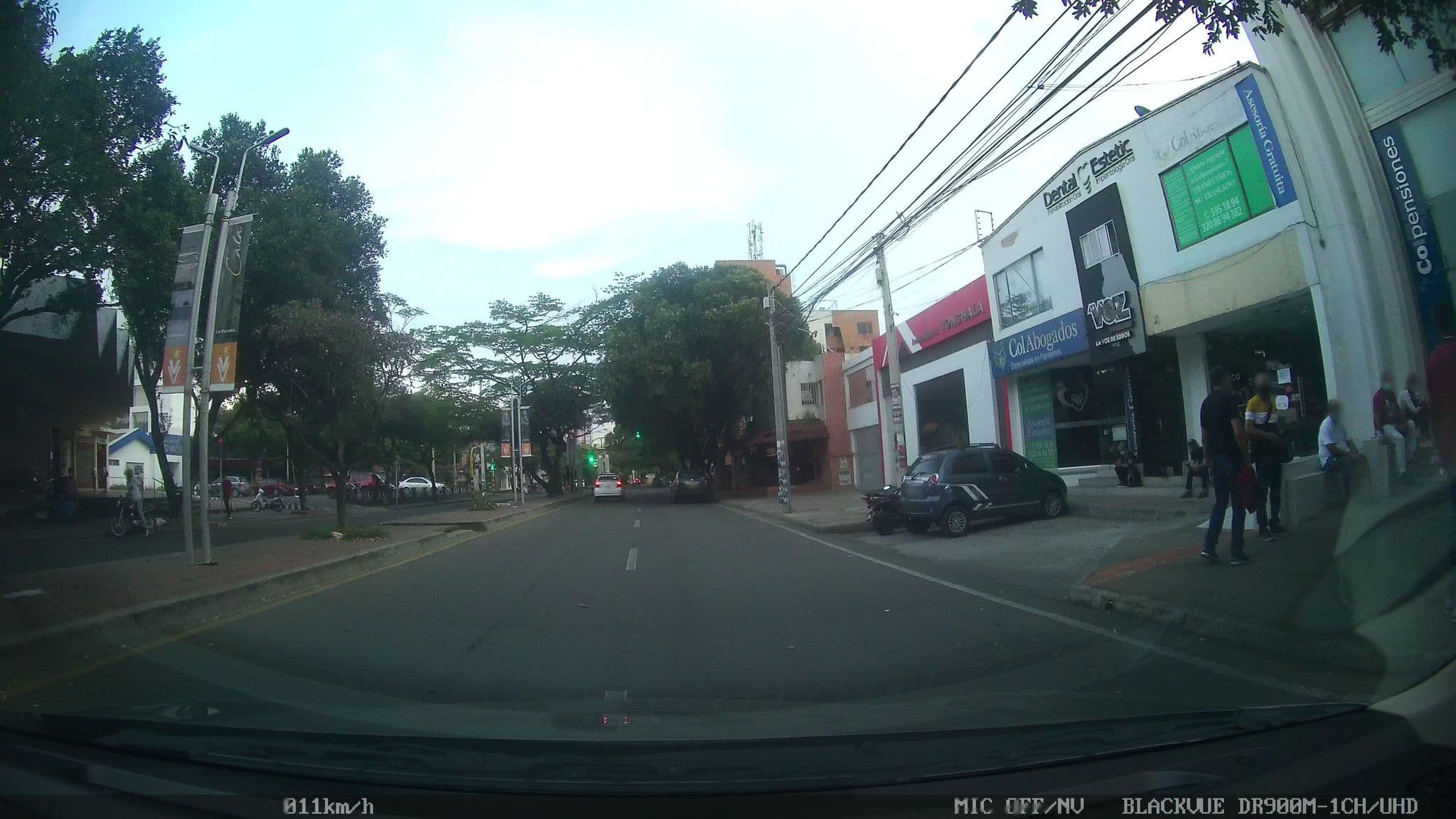Street view near Hotel Arizona, Cúcuta — © kaart_2 (CC BY-SA · Mapillary)