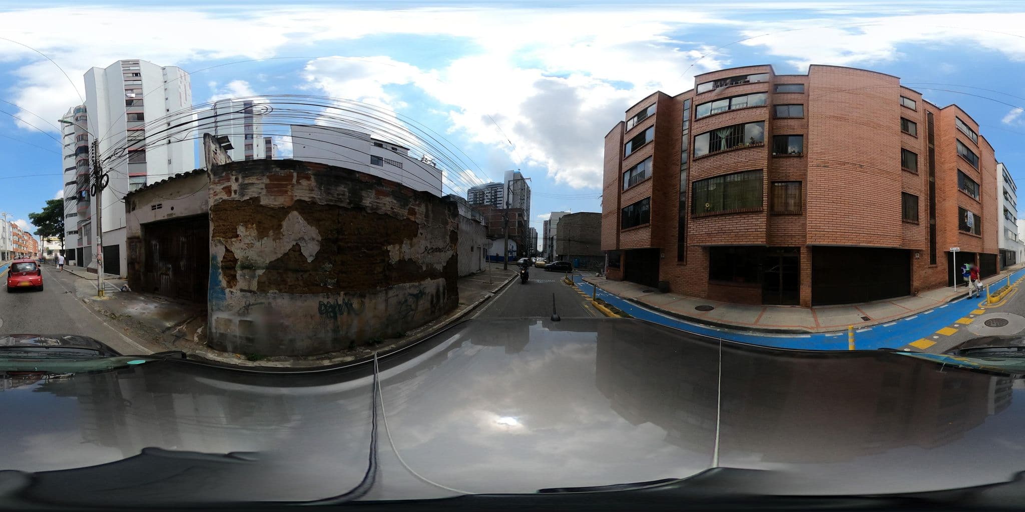 Street view near Hostal Residencias Charlison Plaza, Bucaramanga — © innerpace360 (CC BY-SA · Mapillary)