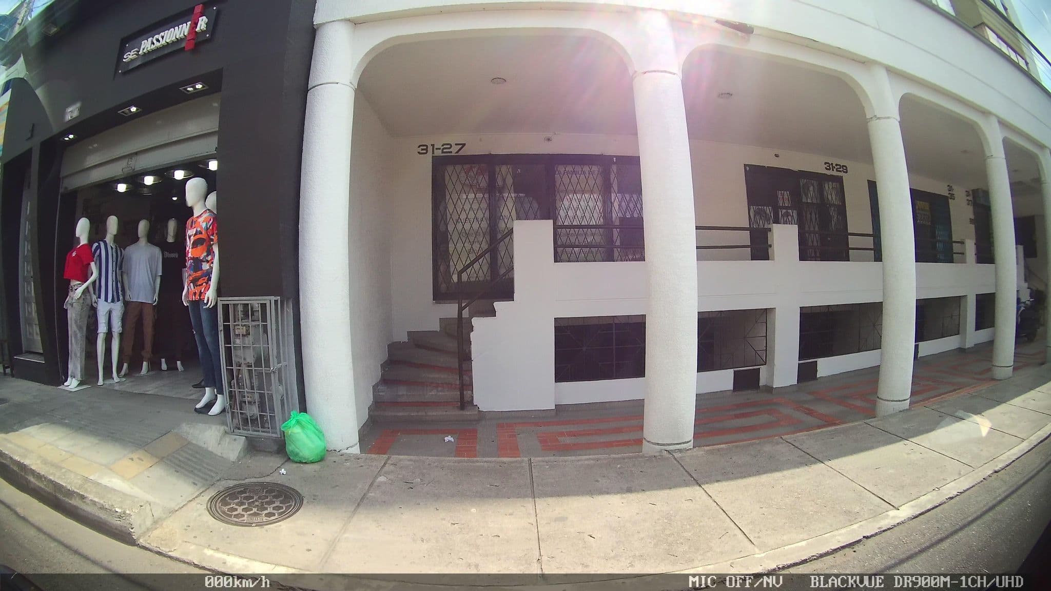 Street view near residencias noches de luna, Bucaramanga — © kaart_2 (CC BY-SA · Mapillary)