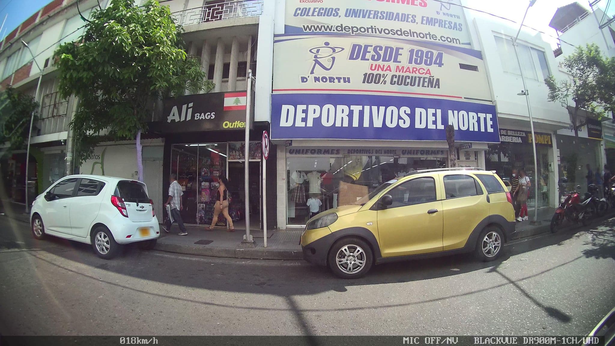 Street view near Hotel Acora, Cúcuta — © kaart_2 (CC BY-SA · Mapillary)