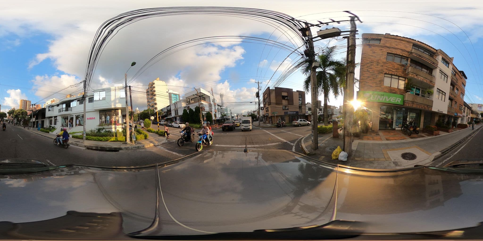 Street view near Hotel San Juan, Bucaramanga — © innerpace360 (CC BY-SA · Mapillary)