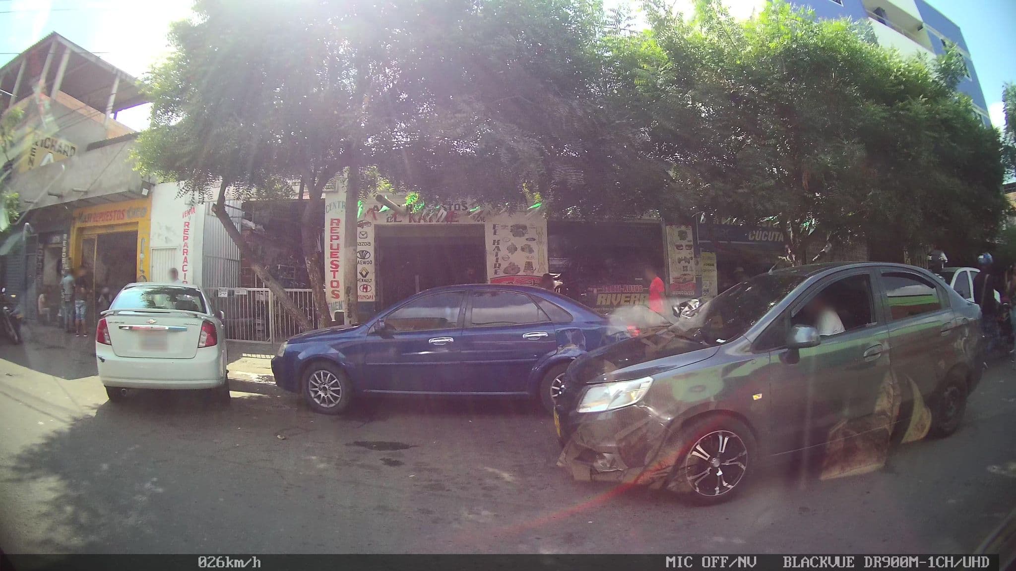 Street view near Hotel Y Restaurante Camila, Cúcuta — © kaart_2 (CC BY-SA · Mapillary)