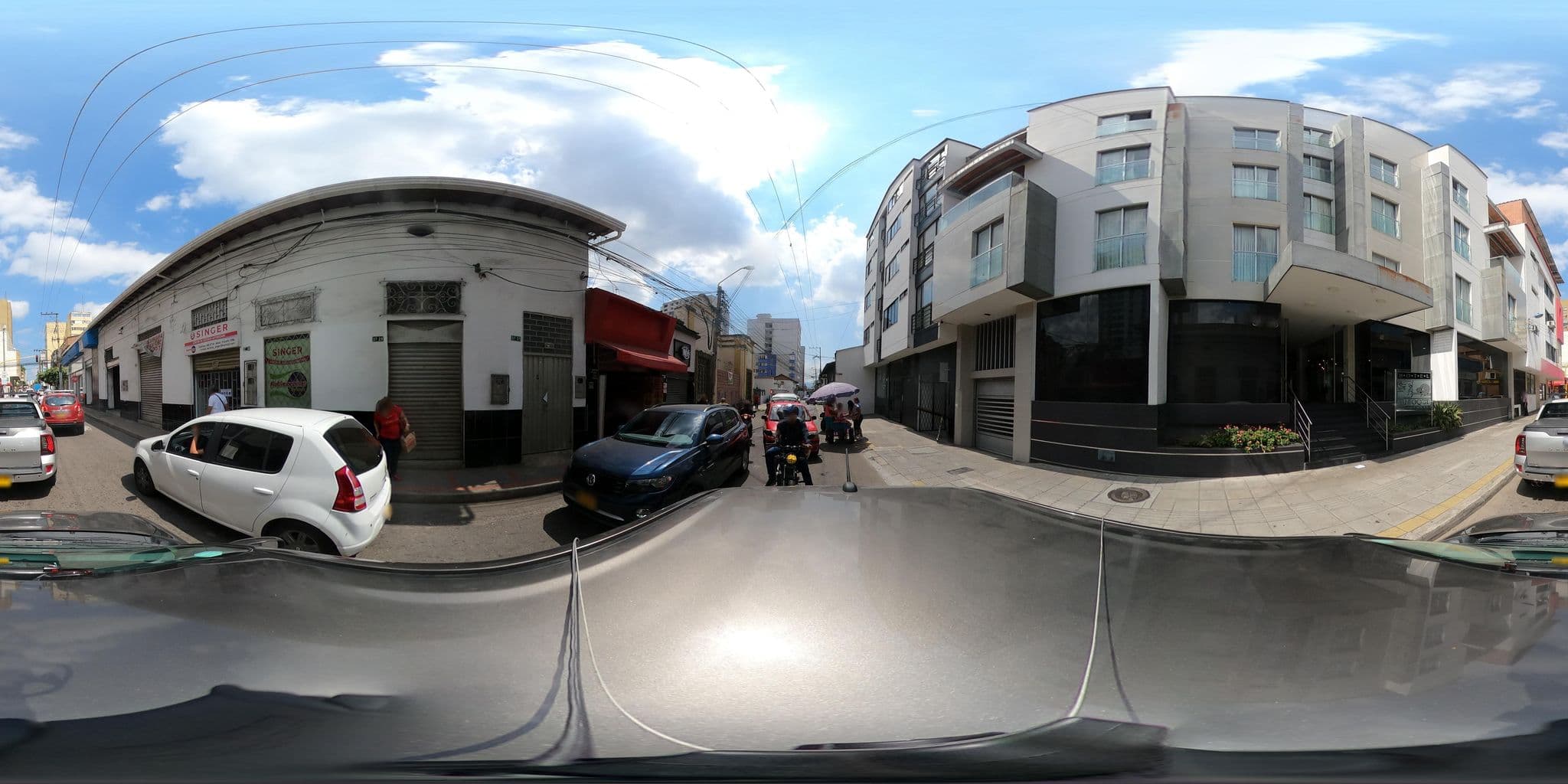 Street view near León Gómez Ricardo, Bucaramanga — © innerpace360 (CC BY-SA · Mapillary)