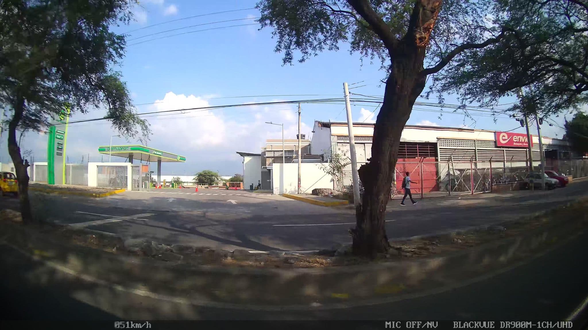 Street view near Hotel Monte Carlo Suite, Cúcuta — © kaart_2 (CC BY-SA · Mapillary)