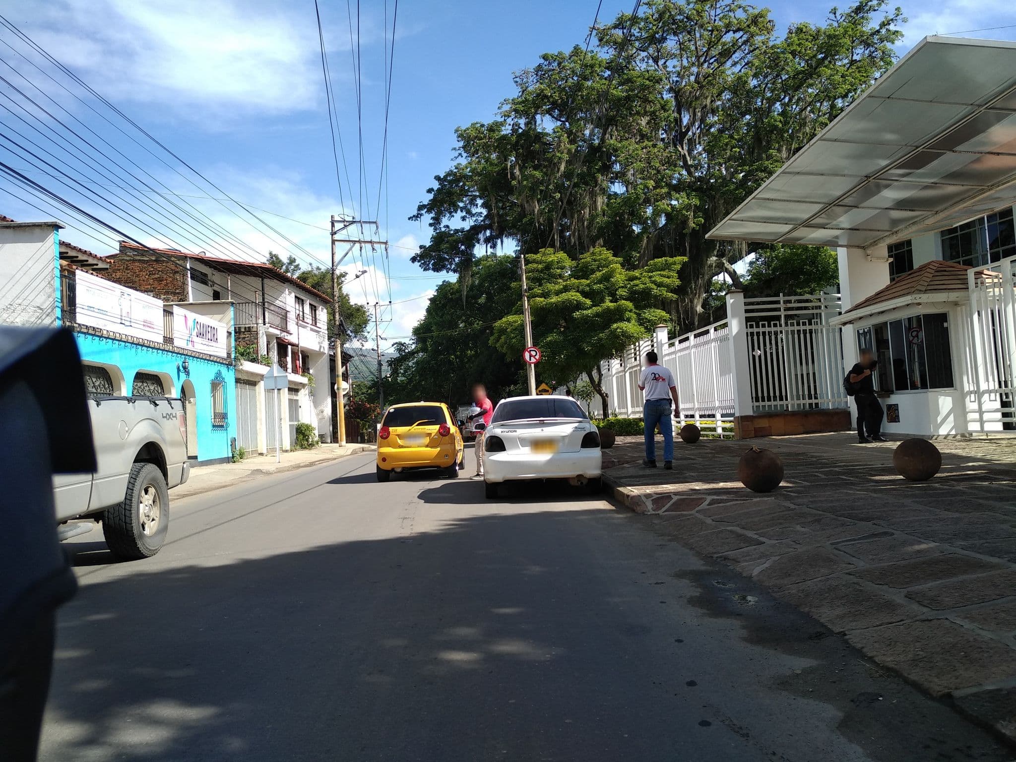 Street view near Hostel Nirvana San Gil, San Gil — © nomadmapper (CC BY-SA · Mapillary)