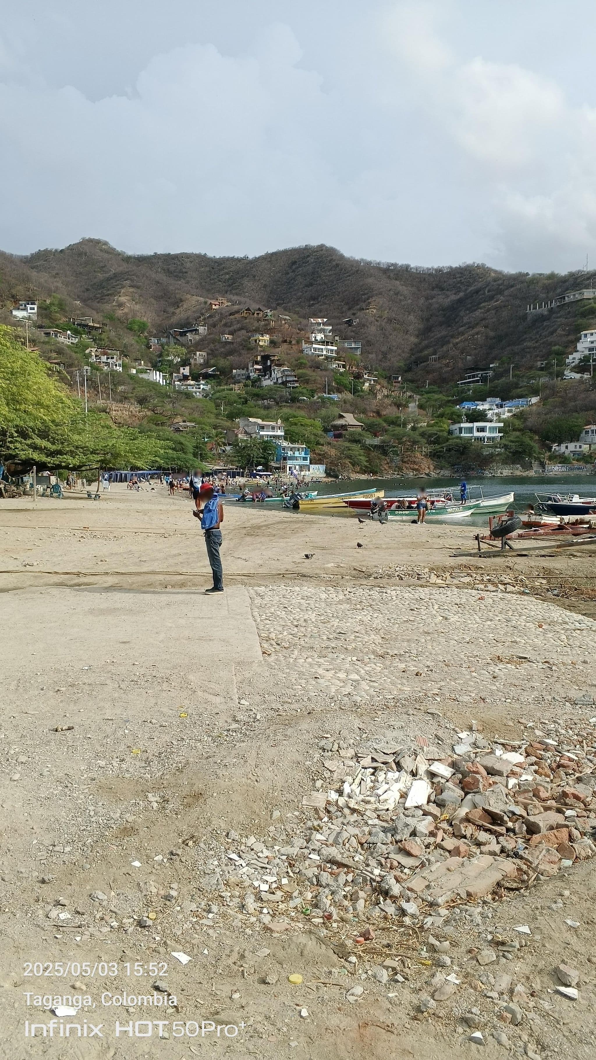 Street view near Taganga Cactus, Santa Marta — © ljtoro (CC BY-SA · Mapillary)