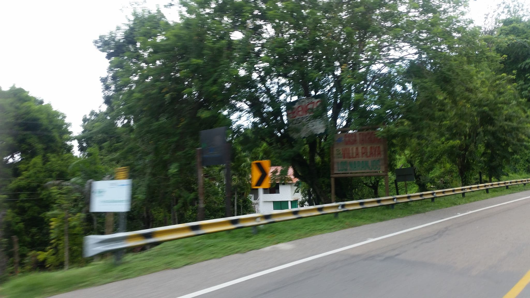 Street view near Posada ecoturistica Wiwa, Santa Marta — © ejegg (CC BY-SA · Mapillary)