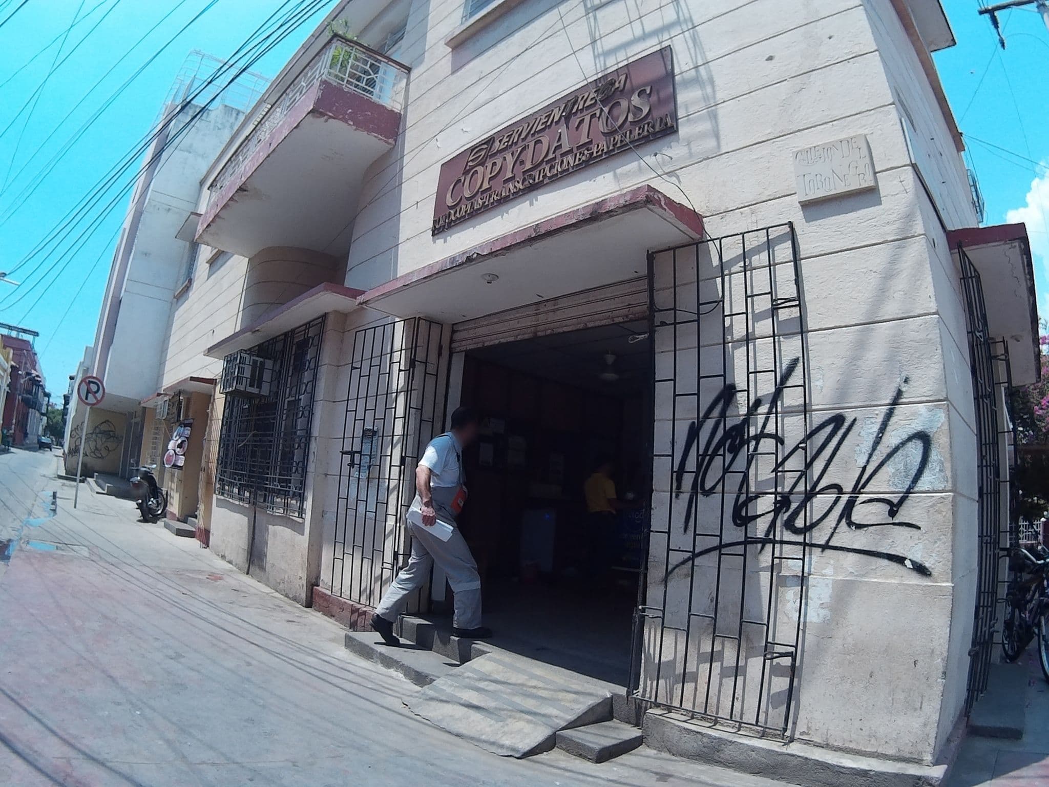Street view near Hospedaje-Restaurante La Cuchara De Palo, Santa Marta — © humano (CC BY-SA · Mapillary)