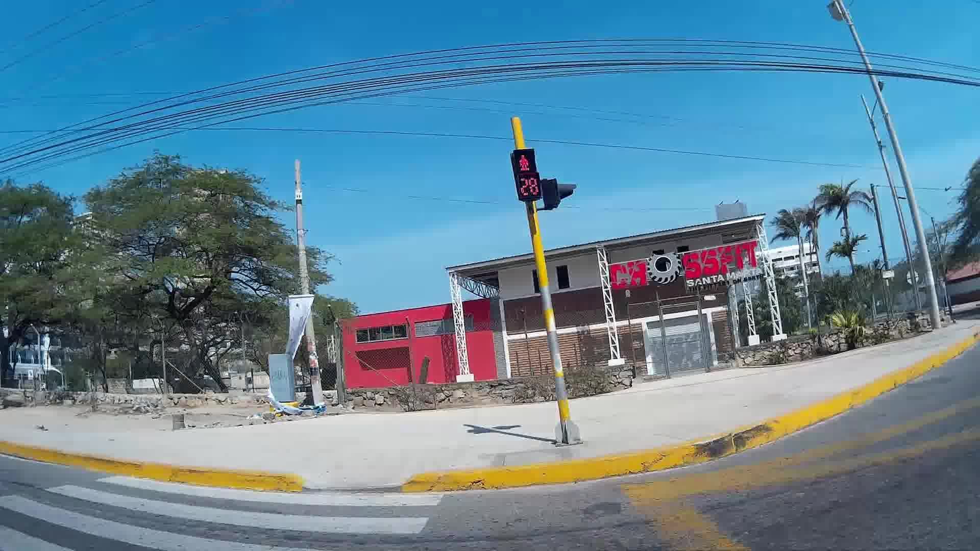 Street view near Blu Hotel by Tamacá, Santa Marta — © humano (CC BY-SA · Mapillary)