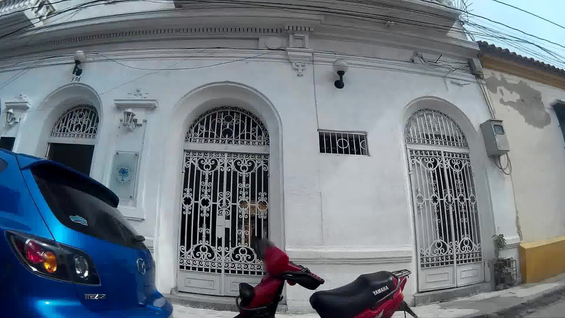 Street view near La Sierra Hostel, Santa Marta — © ccossio (CC BY-SA · Mapillary)