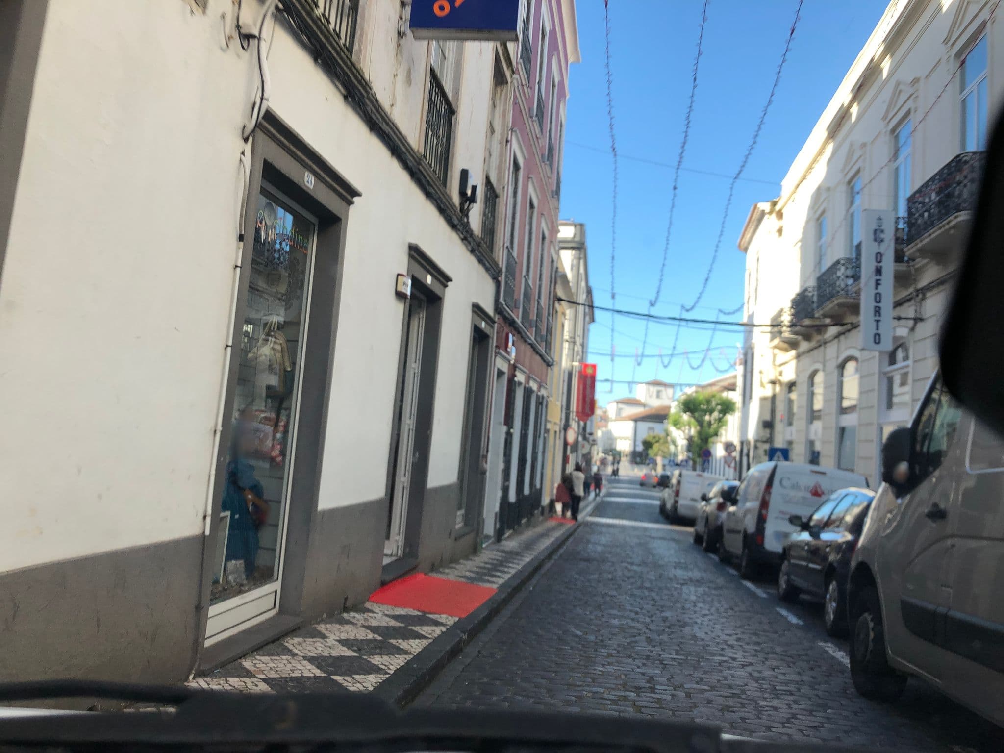 Street view near Casa Ateneu, Ponta Delgada — © sailingside (CC BY-SA · Mapillary)