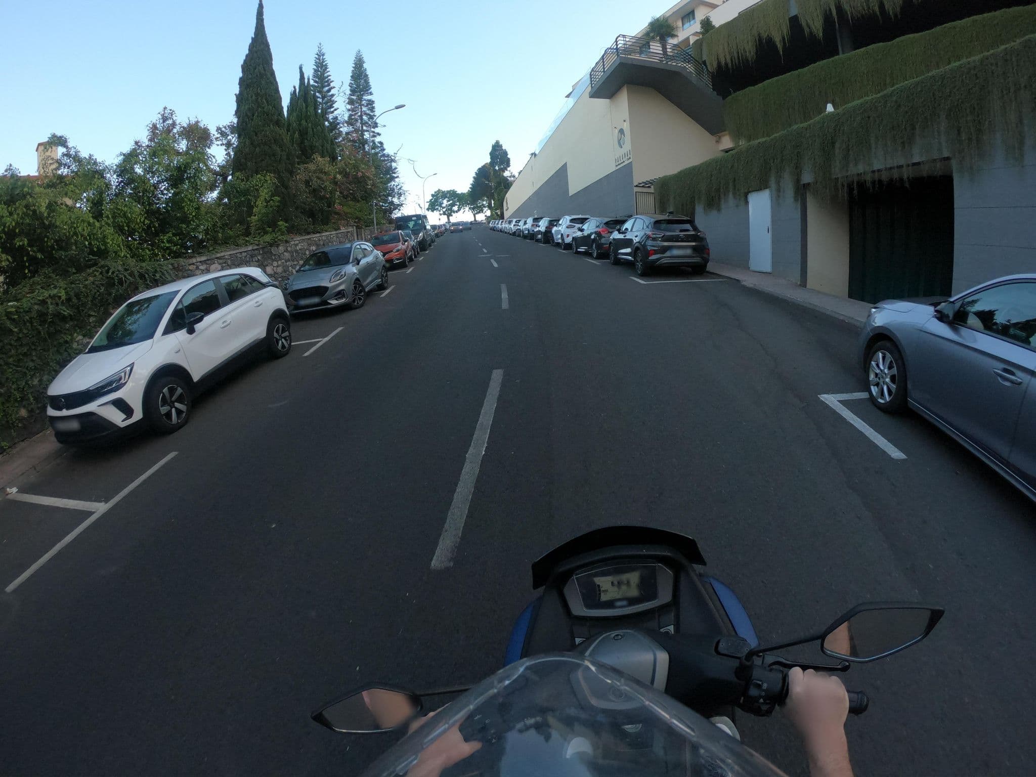 Street view near Pool Bar, São Martinho — © filipesilva (CC BY-SA · Mapillary)