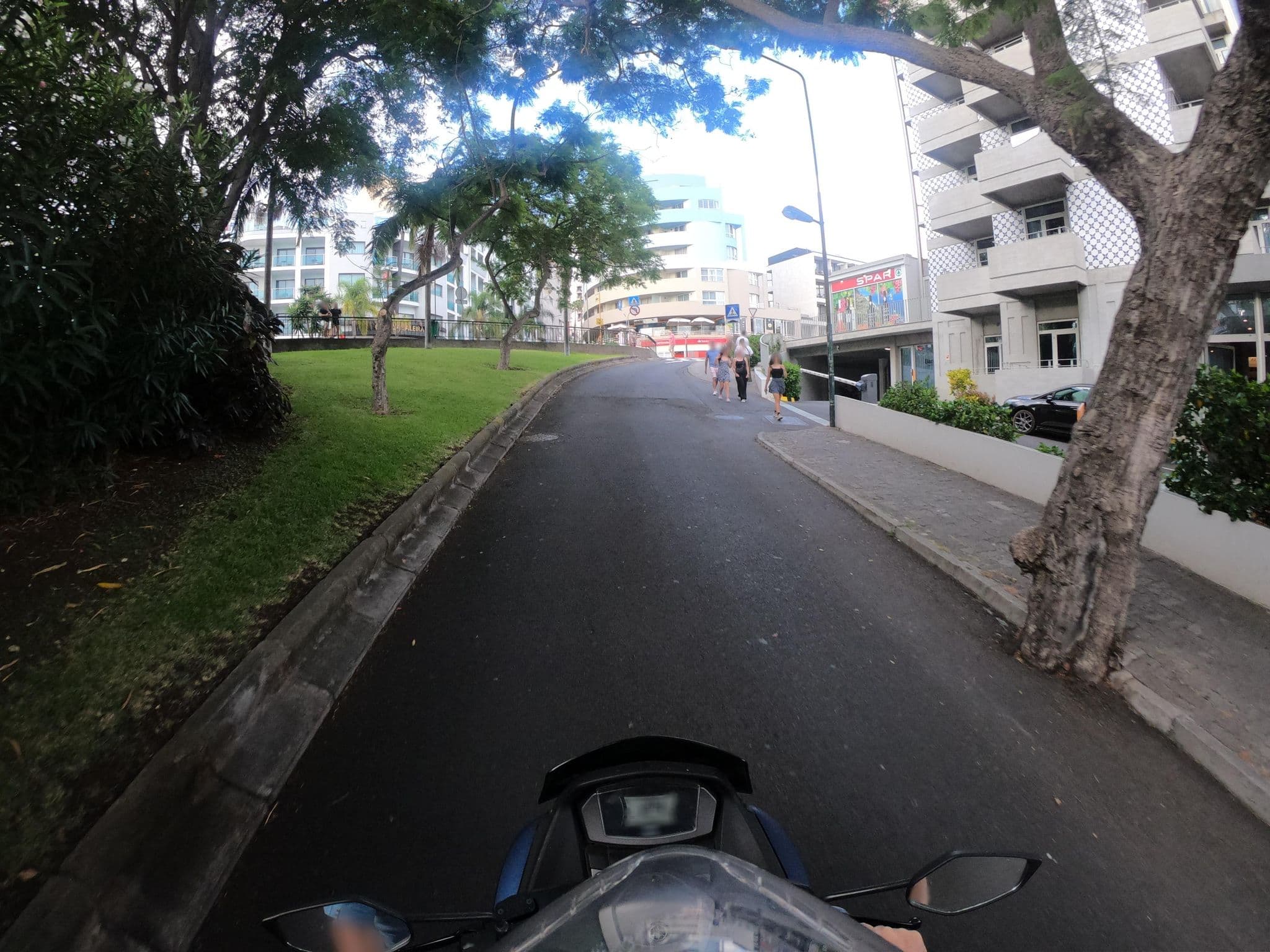 Street view near Allegro Madeira, São Martinho — © filipesilva (CC BY-SA · Mapillary)