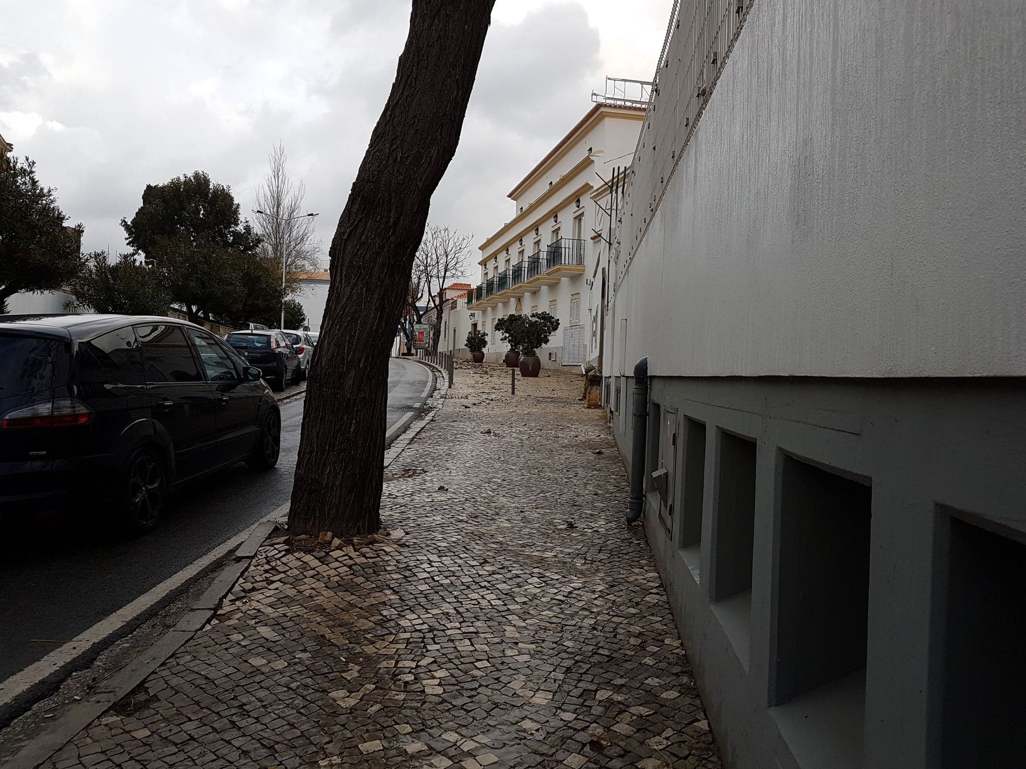 Street view near Rocamar Hotel & Spa, Albufeira — © jopparn (CC BY-SA · Mapillary)