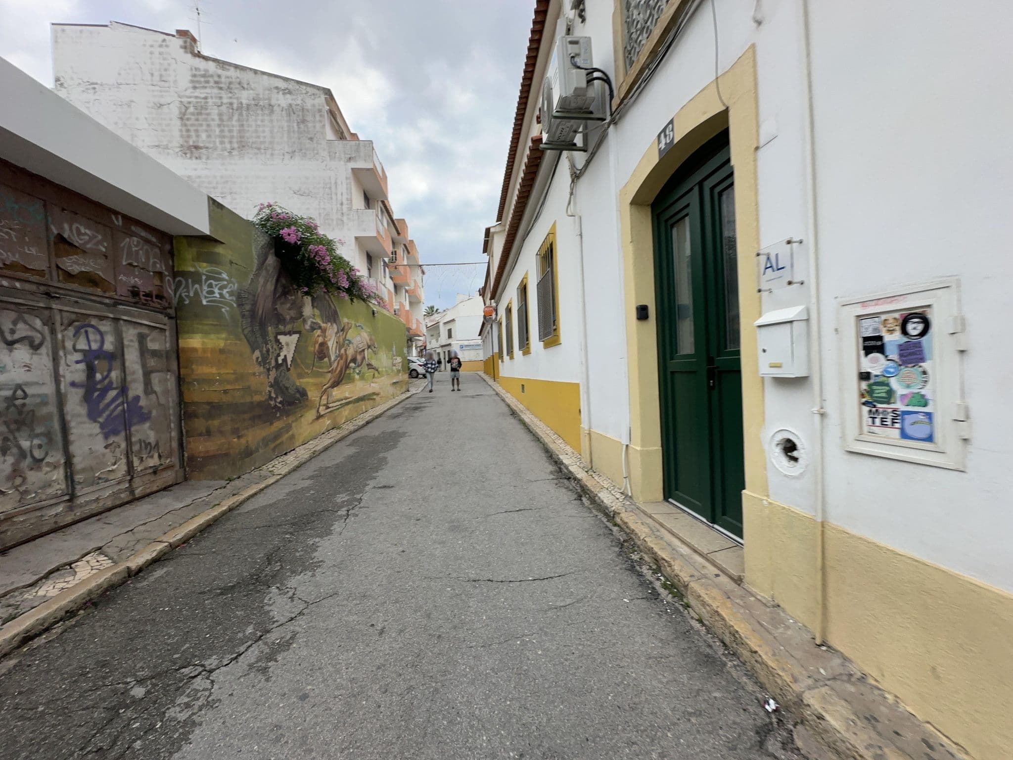 Street view near Olinda Teresa Maria Hostel, Lagos — © varun959 (CC BY-SA · Mapillary)