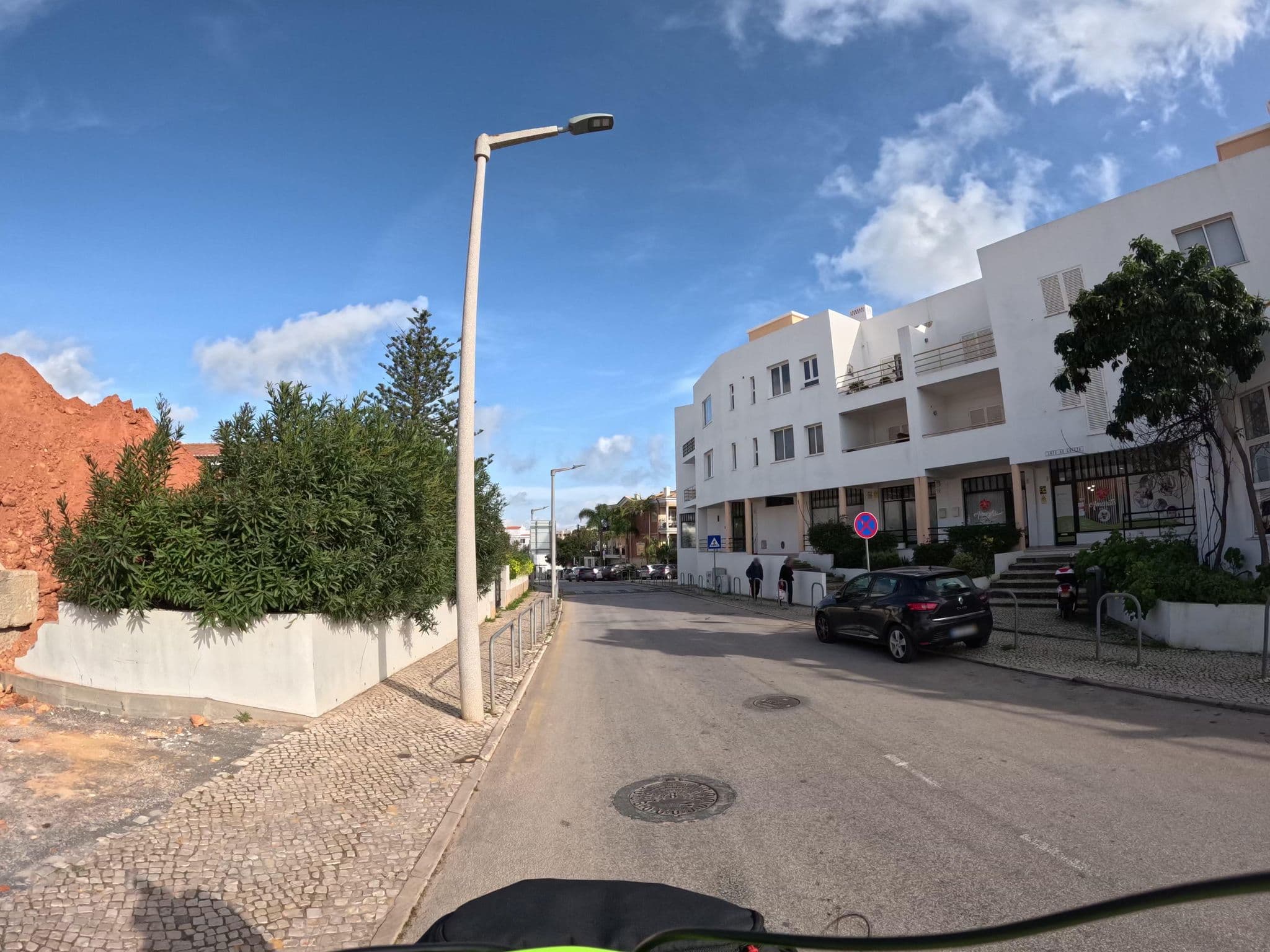 Street view near Aurora Houses, Lagos — © claudiop (CC BY-SA · Mapillary)