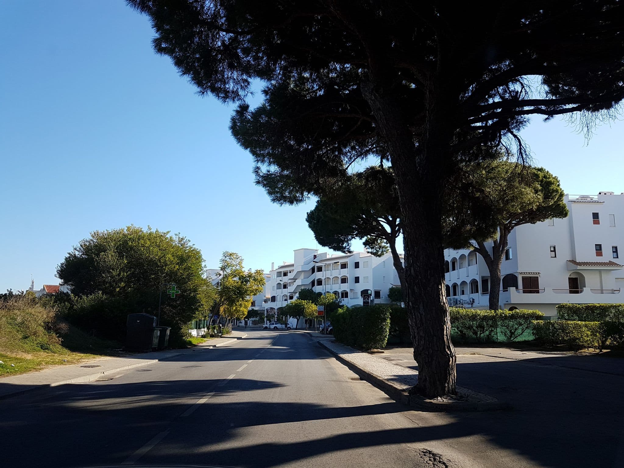 Street view near Apartamento T1, Olhos de Água — © jopparn (CC BY-SA · Mapillary)