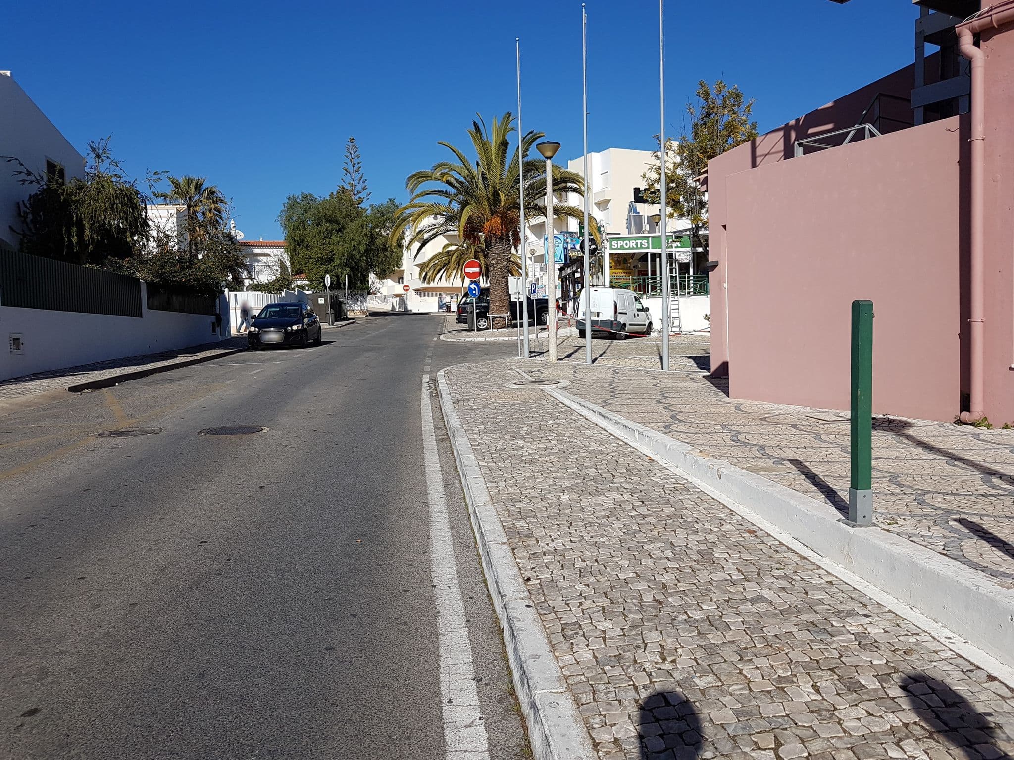 Street view near Luna Hotels And Resorts - Hotéis, Albufeira — © jopparn (CC BY-SA · Mapillary)
