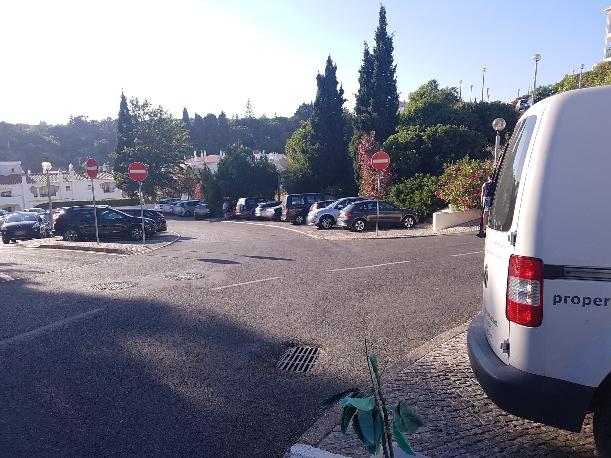 Street view near Colina Verde, Carvoeiro — © dsmm (CC BY-SA · Mapillary)