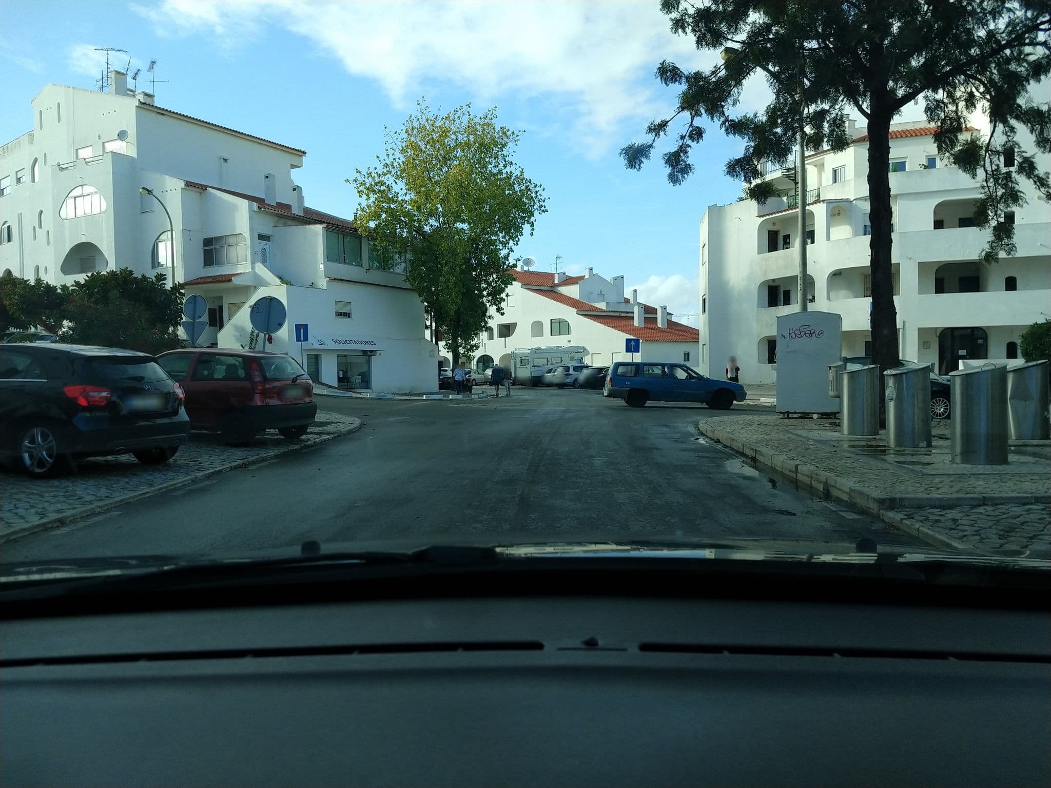 Street view near Sinais do Mar, Albufeira — © asimonelli (CC BY-SA · Mapillary)