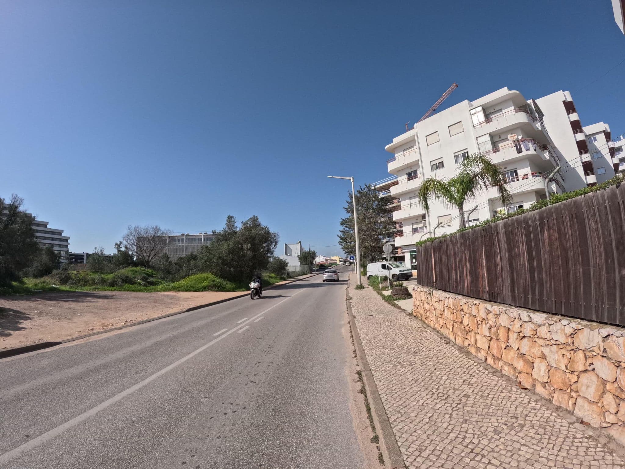 Street view near ZWEMBAD aparthotel mirachoro, Portimão — © claudiop (CC BY-SA · Mapillary)