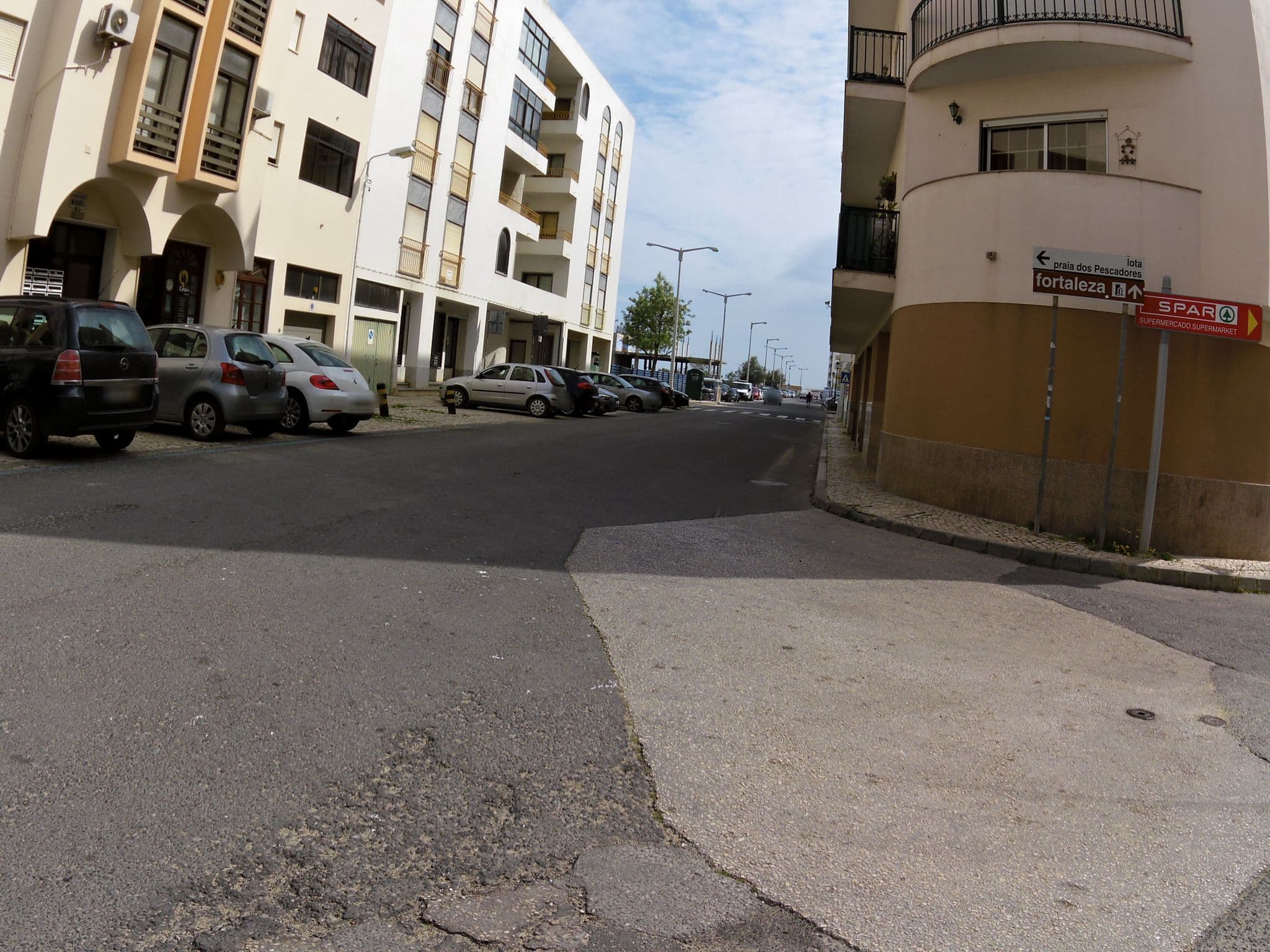 Street view near Armação Beach Residences, Armação de Pêra — © marczoutendijk (CC BY-SA · Mapillary)