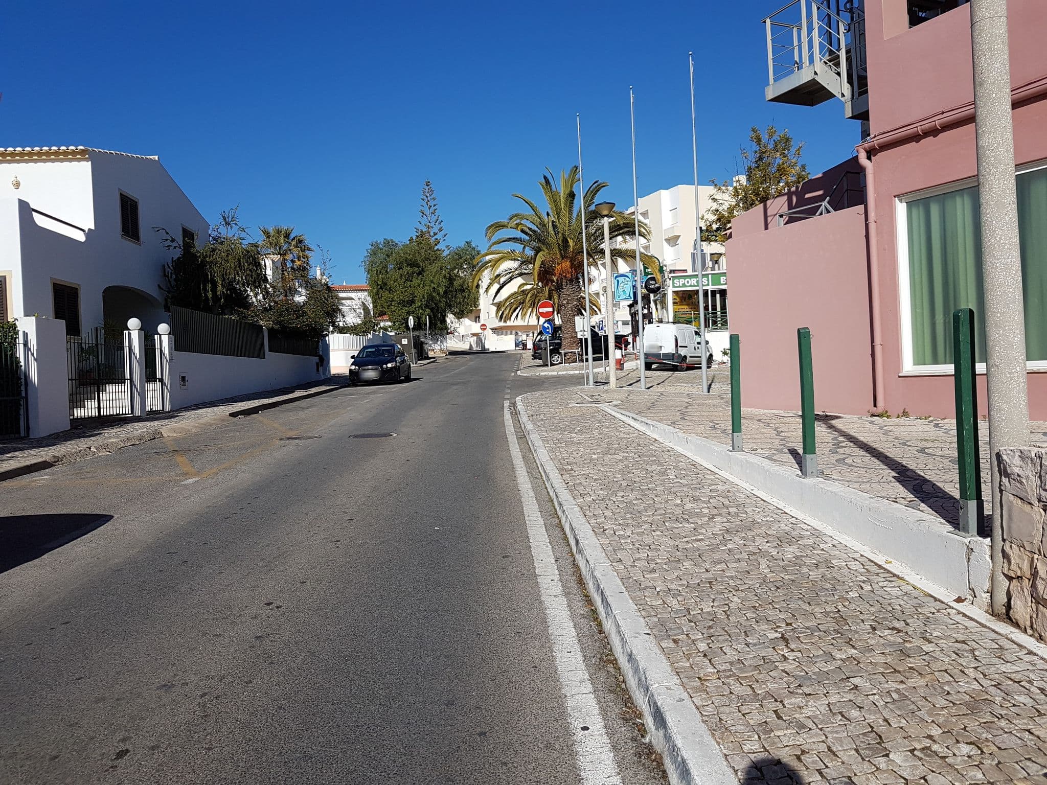 Street view near Passport Algarve Apartments, Albufeira — © jopparn (CC BY-SA · Mapillary)