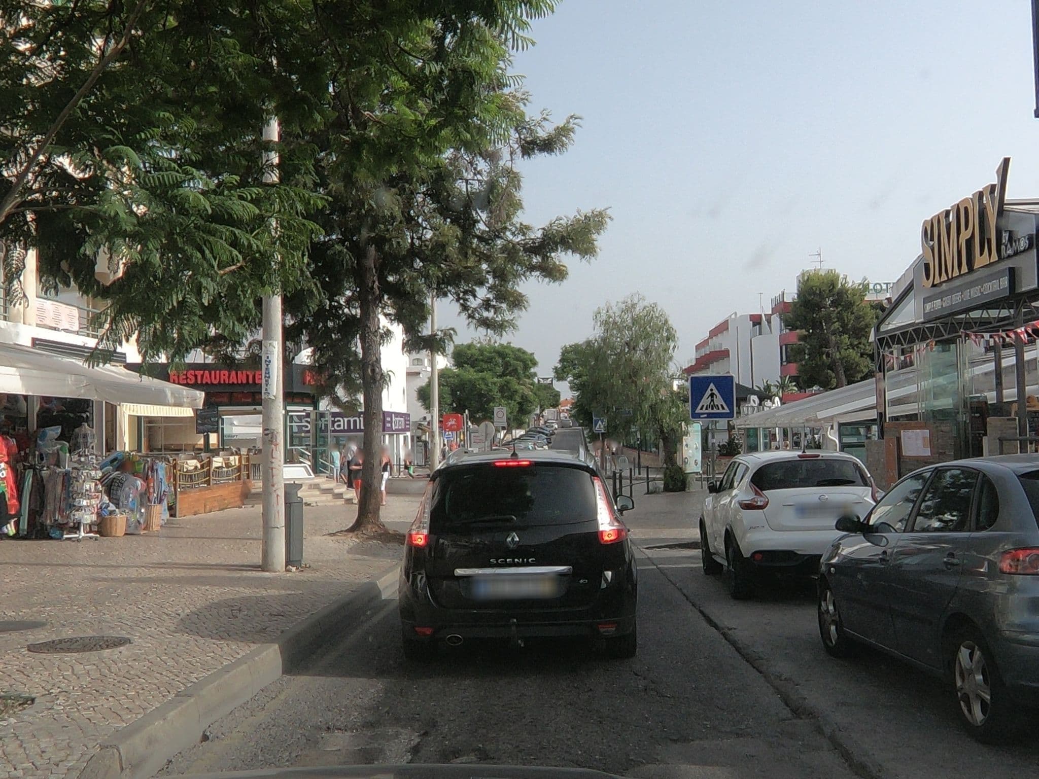 Street view near Torre Da Aldeida, Albufeira — © sanjorgepinho (CC BY-SA · Mapillary)