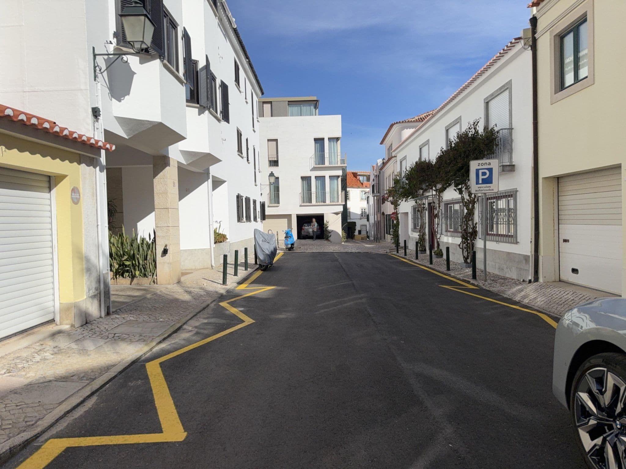 Street view near Awesome Sea View, Cascais Bay, Cascais — © RSTQ (CC BY-SA · Mapillary)