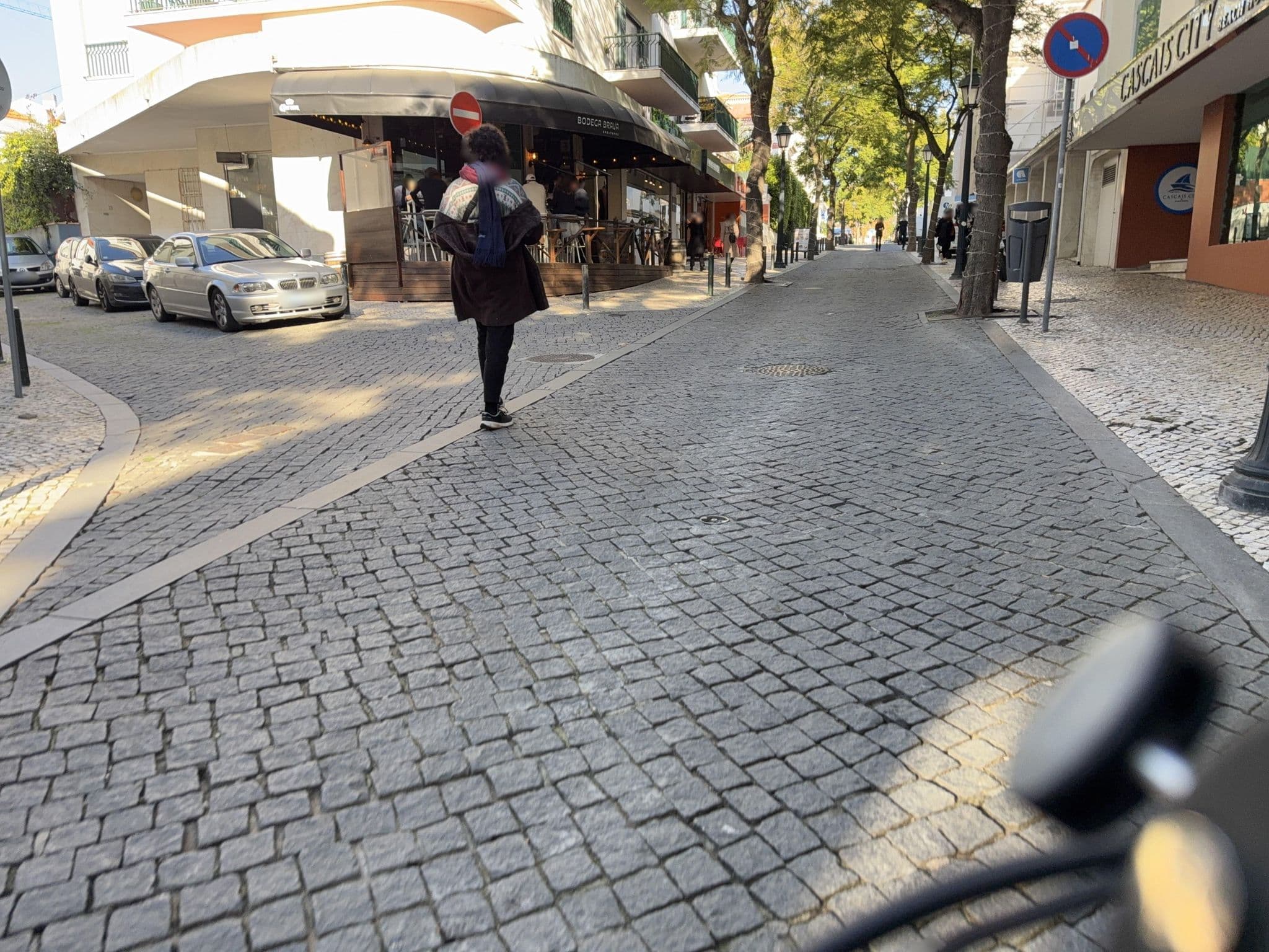 Street view near Cascais City + Beach Hotel, Cascais — © RSTQ (CC BY-SA · Mapillary)