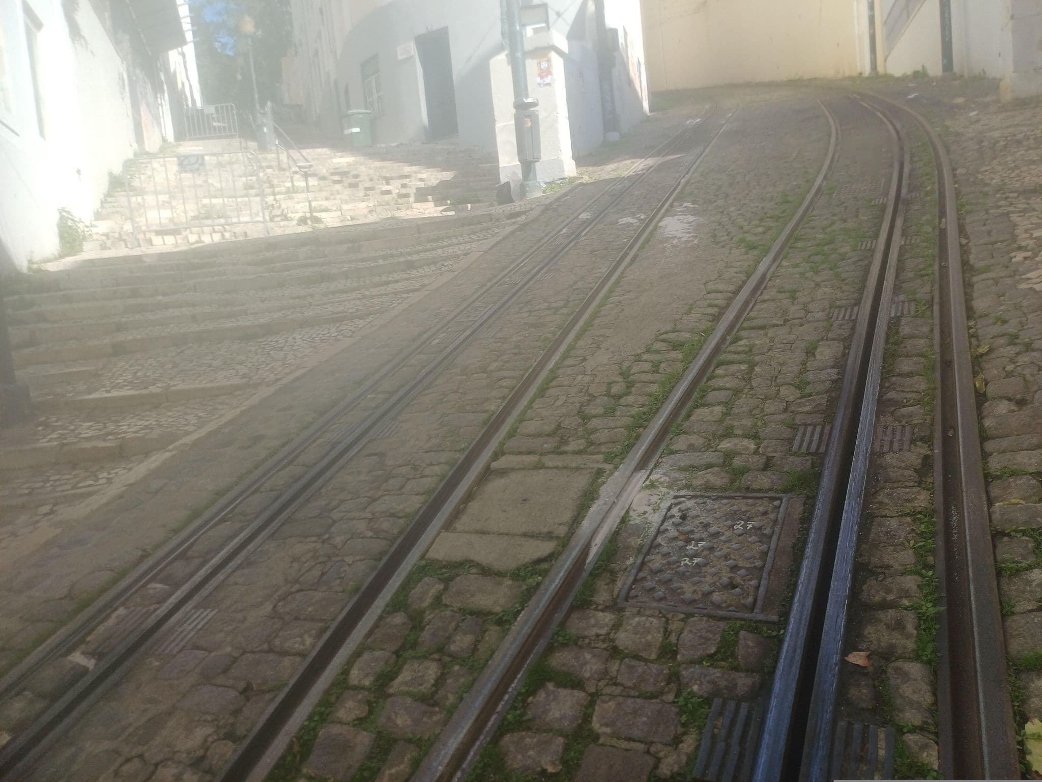 Street view near The Elevator Hostel, São Mamede — © beer119 (CC BY-SA · Mapillary)