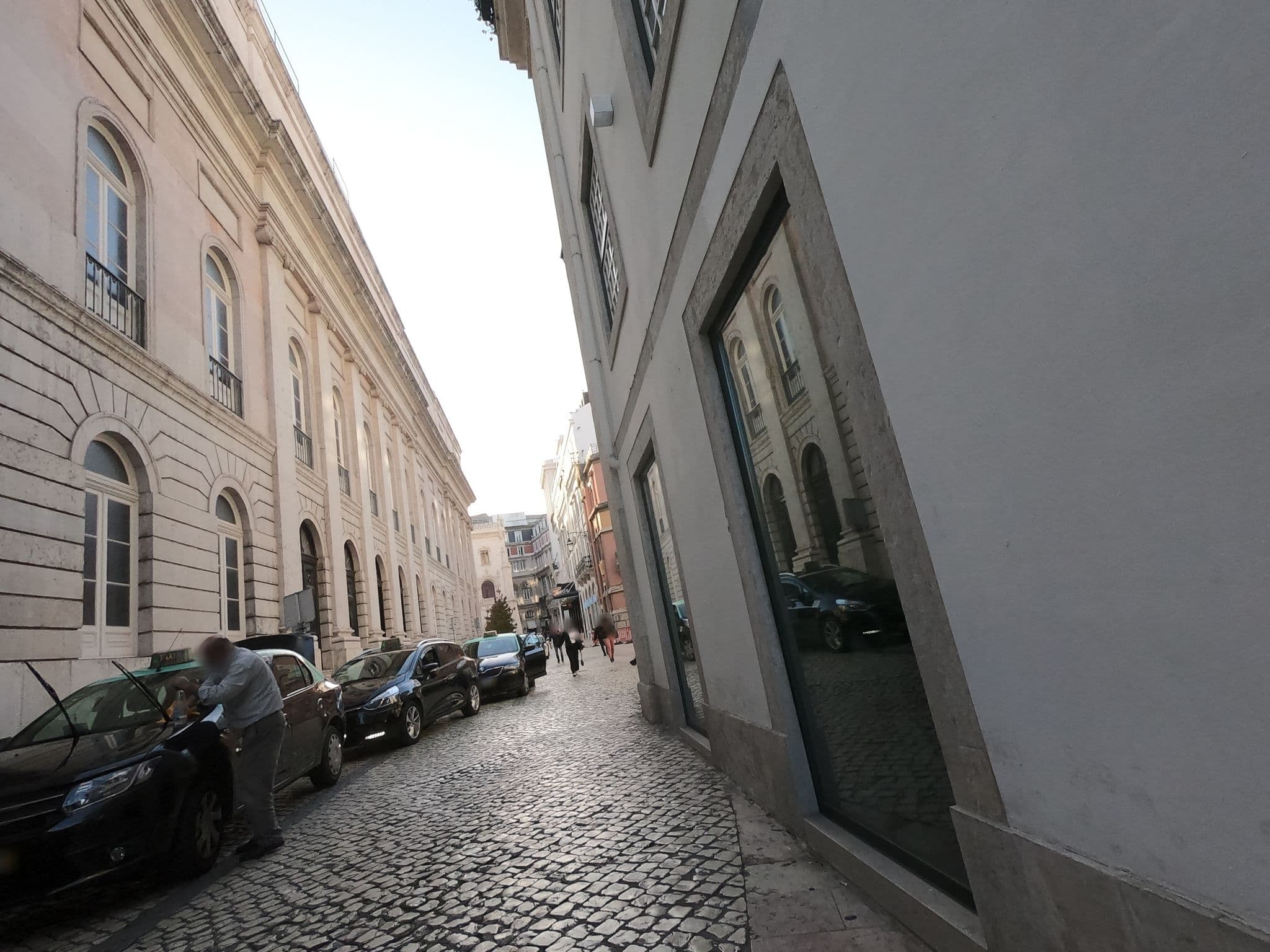 Street view near Pensão Modelo, São Mamede — © filohipo (CC BY-SA · Mapillary)