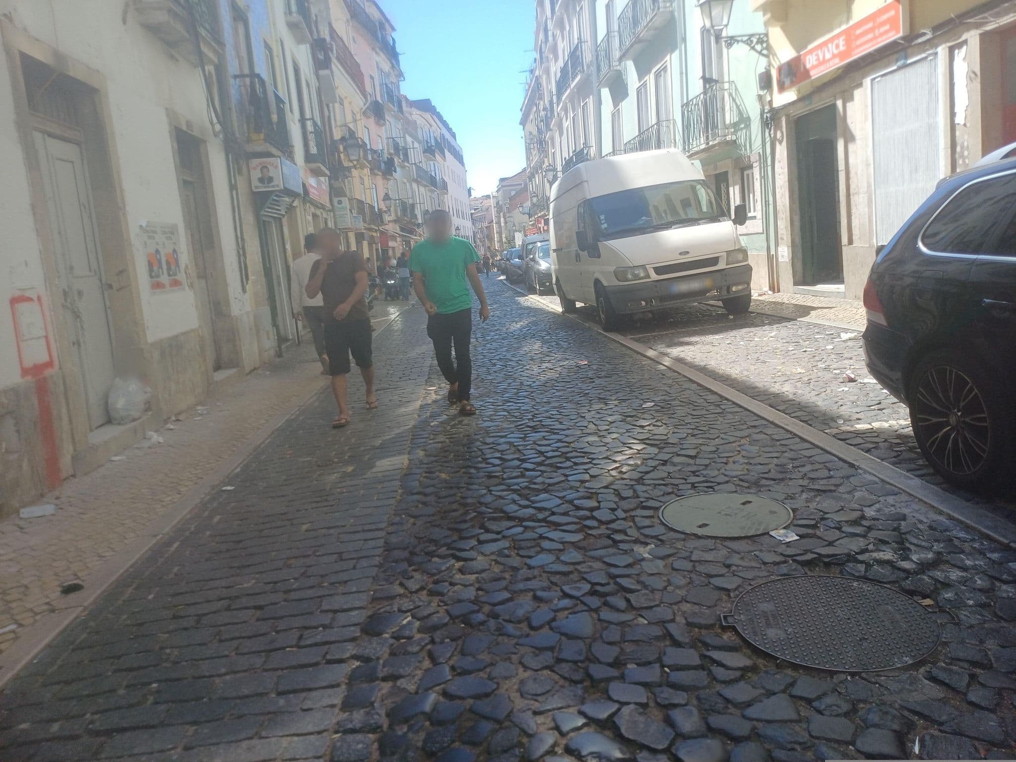Street view near Plbh Bicycle Hostel 28, Intendente — © beer119 (CC BY-SA · Mapillary)