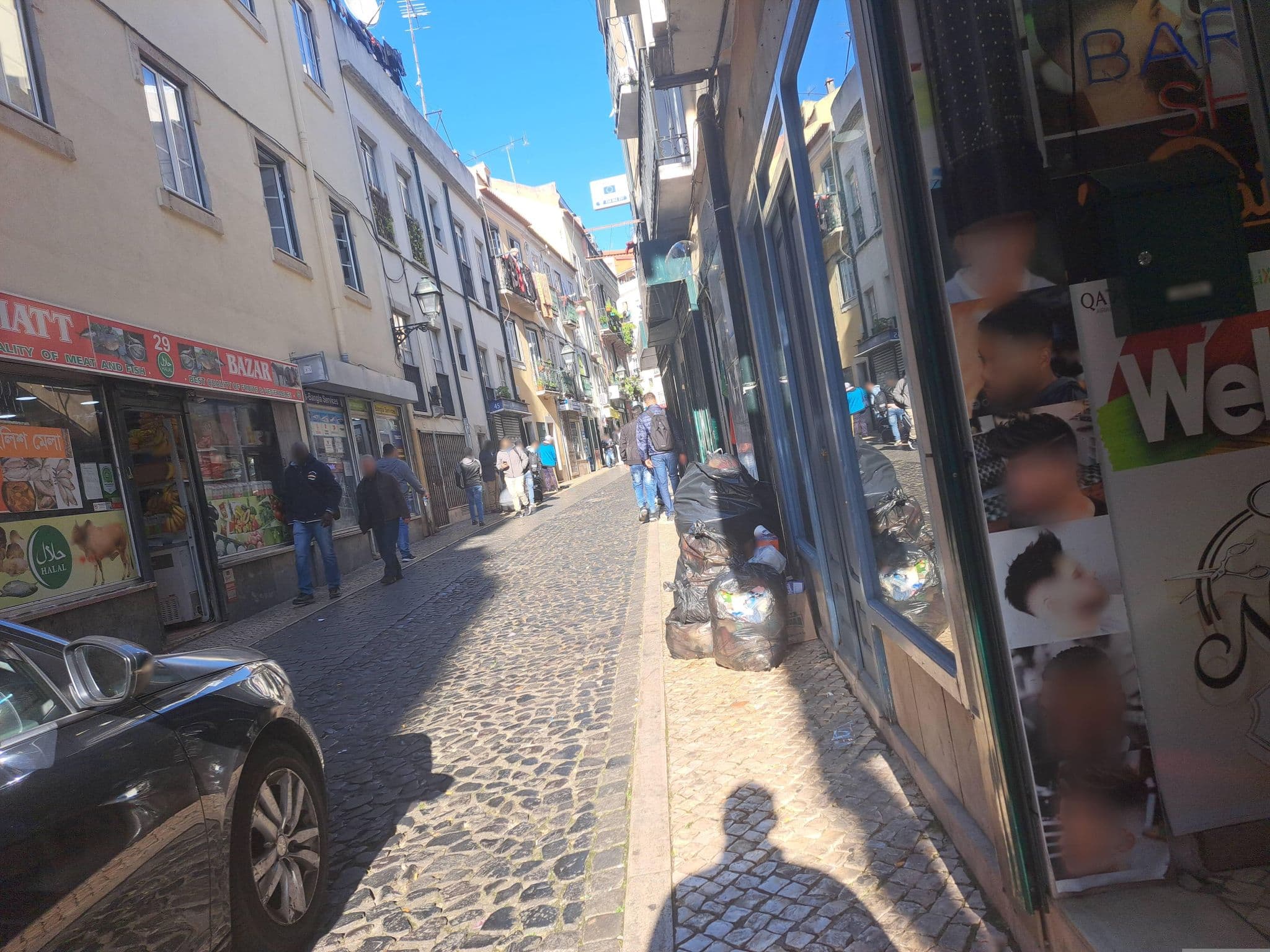 Street view near Ala Residencia Martim Moniz, Graça — © beer119 (CC BY-SA · Mapillary)