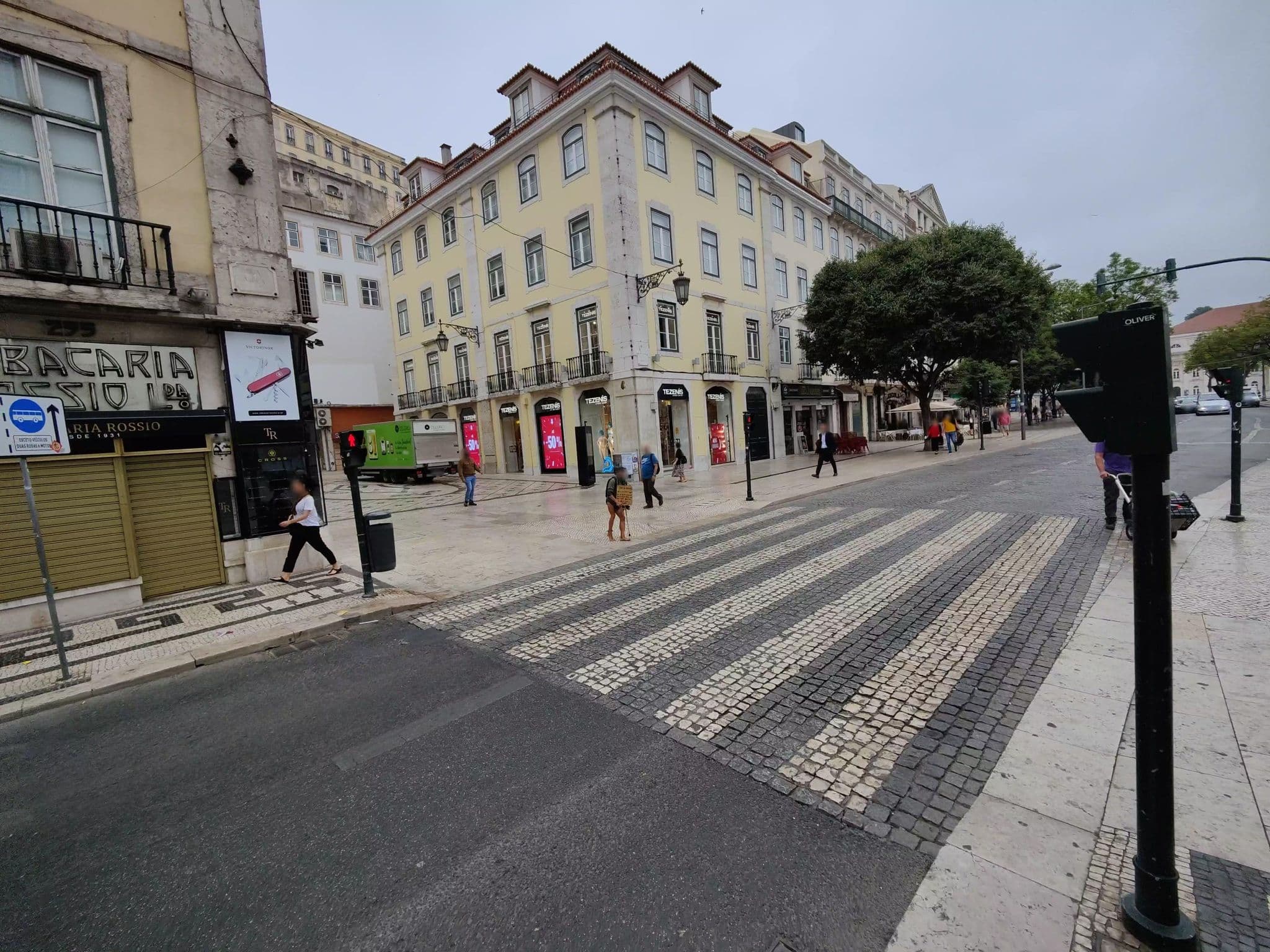 Street view near Dias & Correia, Baixa — © feriret (CC BY-SA · Mapillary)