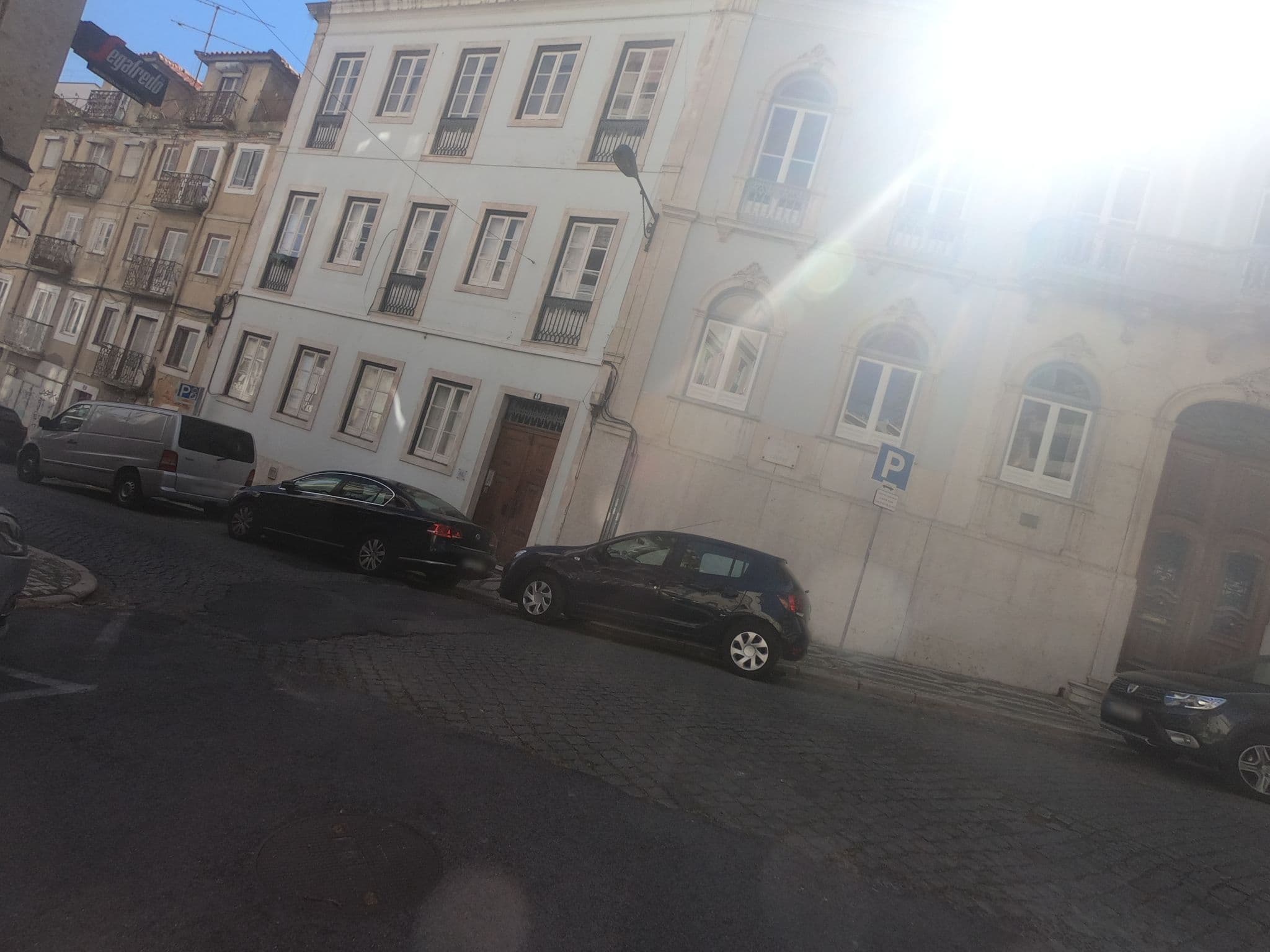 Street view near Lisbon Guests Hostel, Principe Real — © filohipo (CC BY-SA · Mapillary)